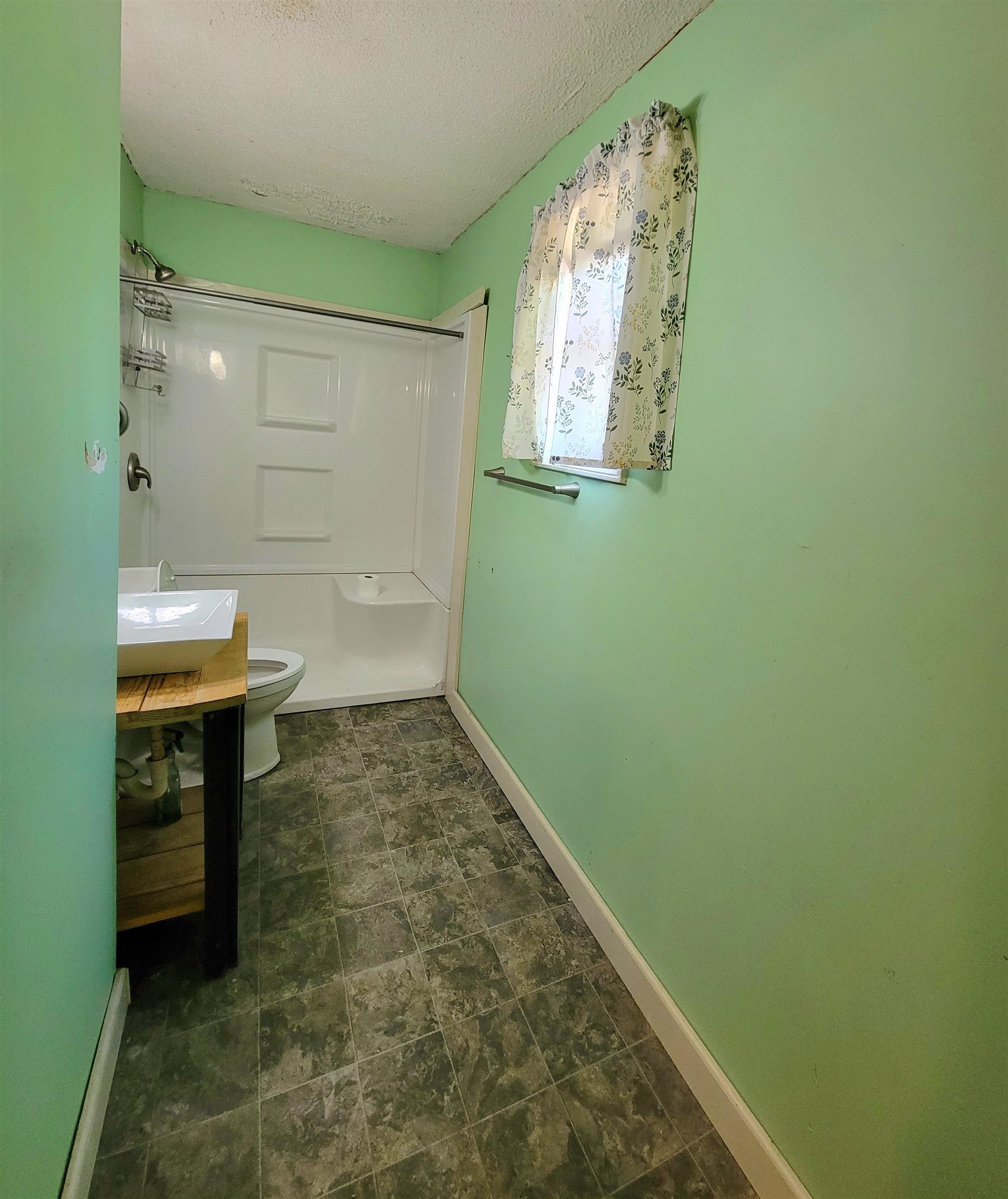 441 Church St, Hartford, Kentucky 42347, 3 Bedrooms Bedrooms, ,2 BathroomsBathrooms,Single Family Residence,For Sale,Church St,91967