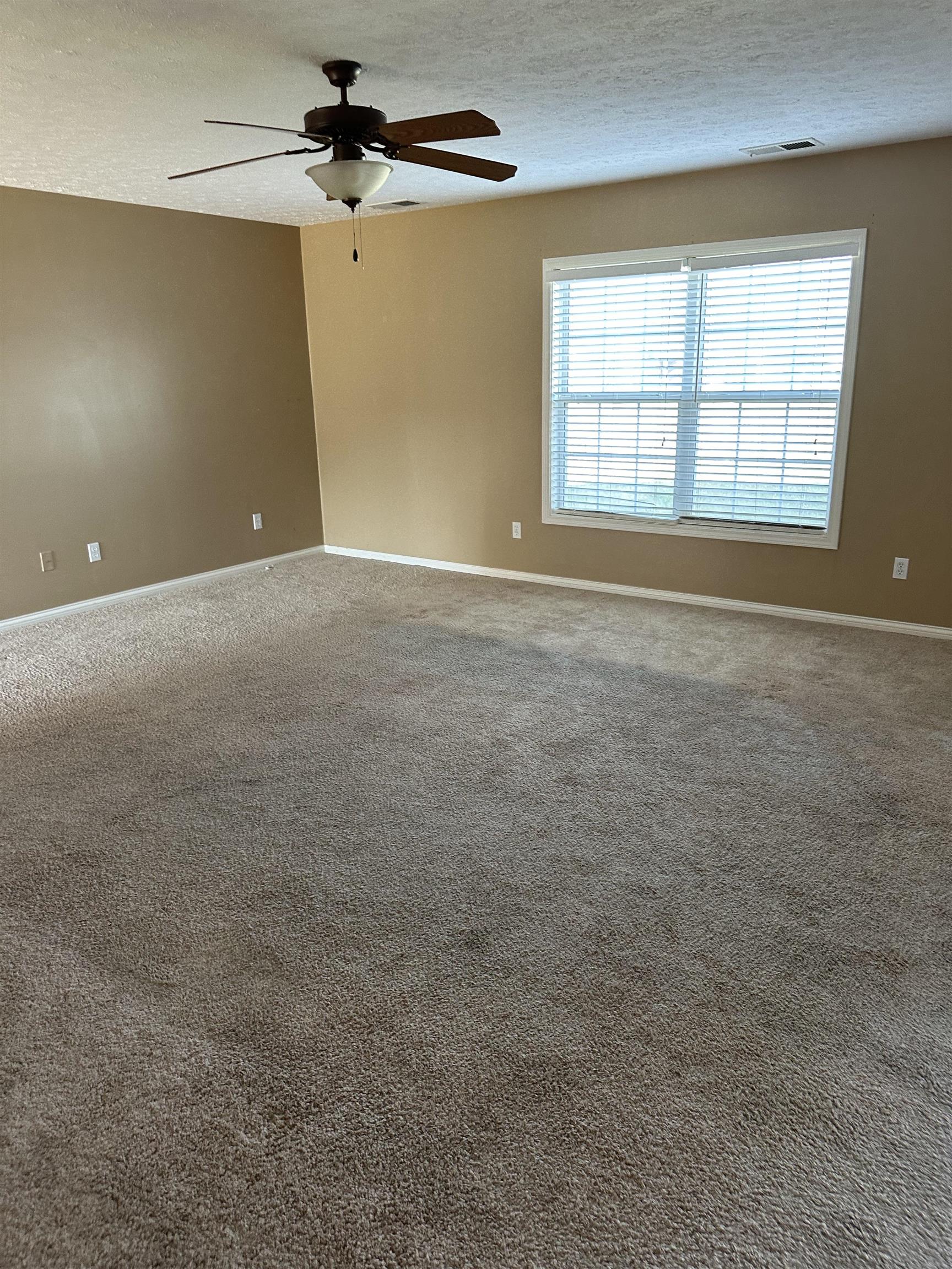 4501 Reserve Way, Owensboro, Kentucky 42303, 4 Bedrooms Bedrooms, ,2 BathroomsBathrooms,Single Family Residence,For Sale,Reserve Way,91969