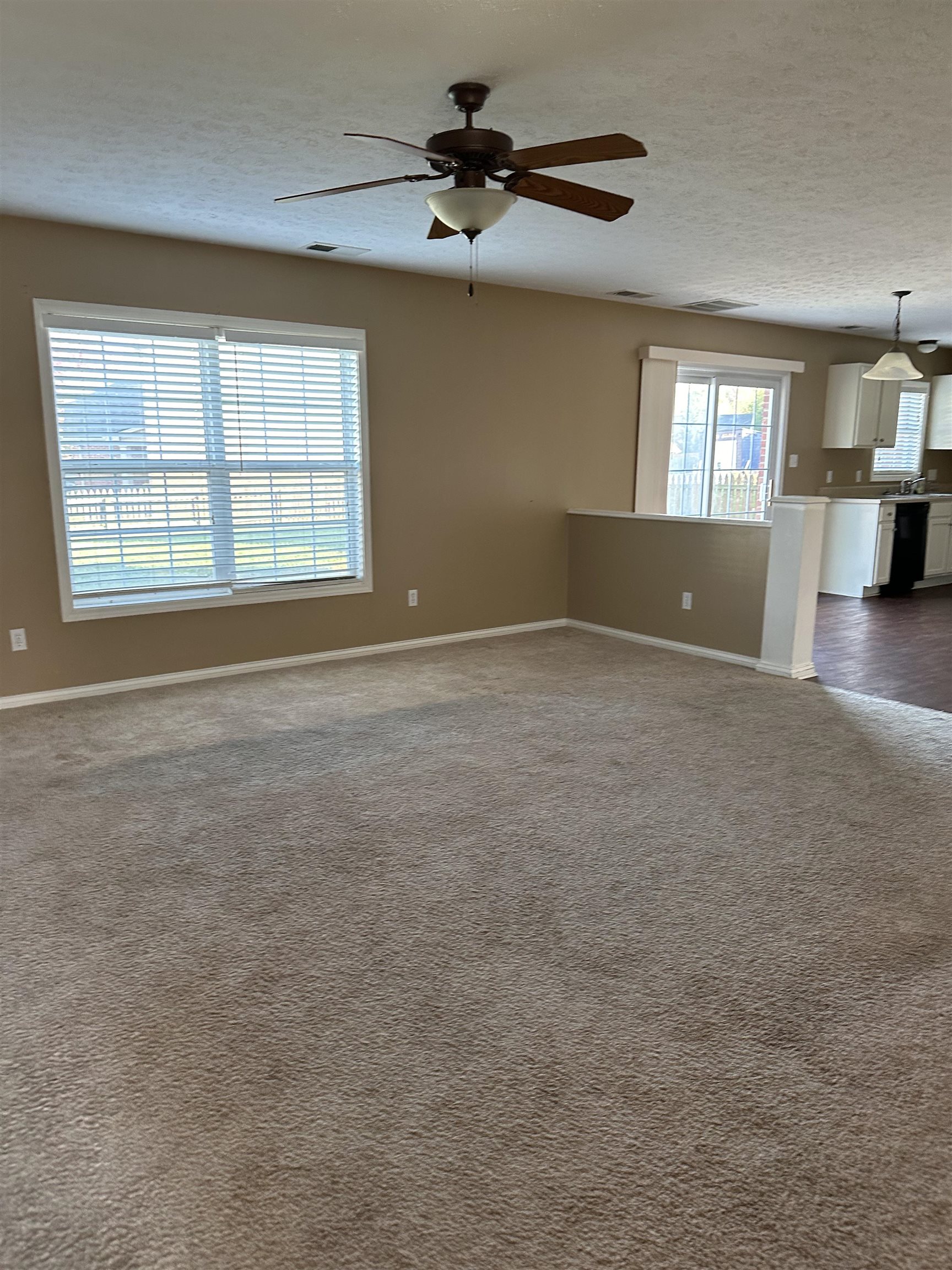 4501 Reserve Way, Owensboro, Kentucky 42303, 4 Bedrooms Bedrooms, ,2 BathroomsBathrooms,Single Family Residence,For Sale,Reserve Way,91969
