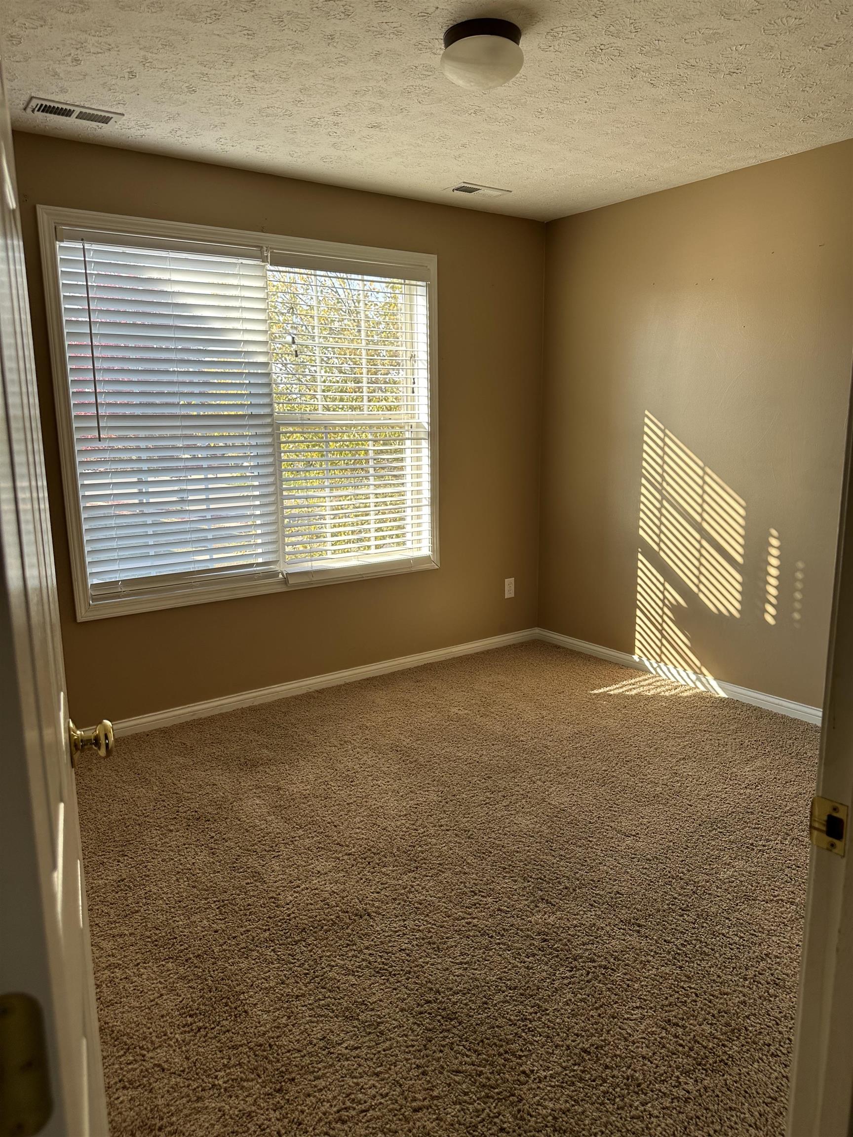 4501 Reserve Way, Owensboro, Kentucky 42303, 4 Bedrooms Bedrooms, ,2 BathroomsBathrooms,Single Family Residence,For Sale,Reserve Way,91969