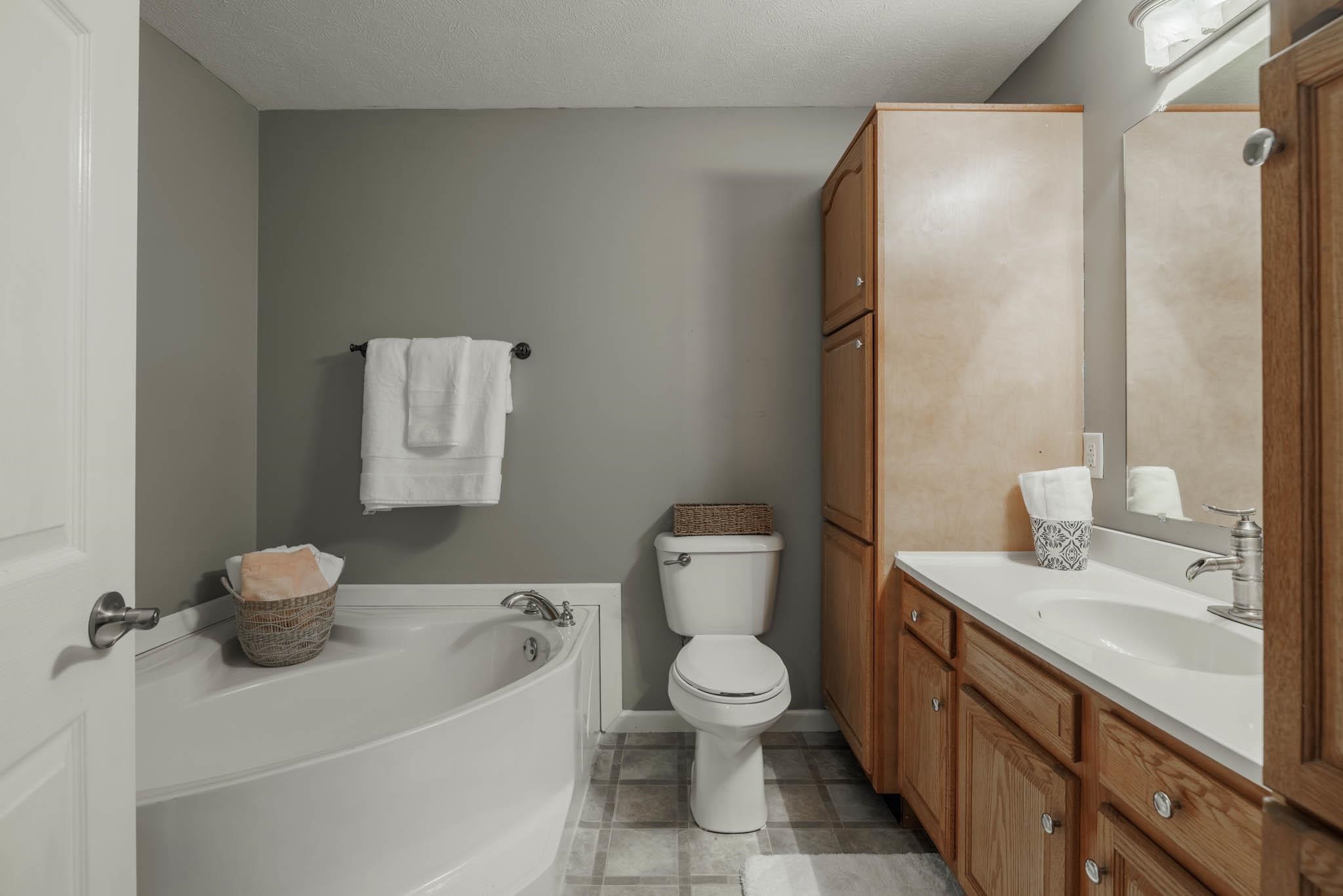 225 John Richard Lane, Hawesville, Kentucky 42348, 3 Bedrooms Bedrooms, ,3 BathroomsBathrooms,Single Family Residence,For Sale,John Richard Lane,91970