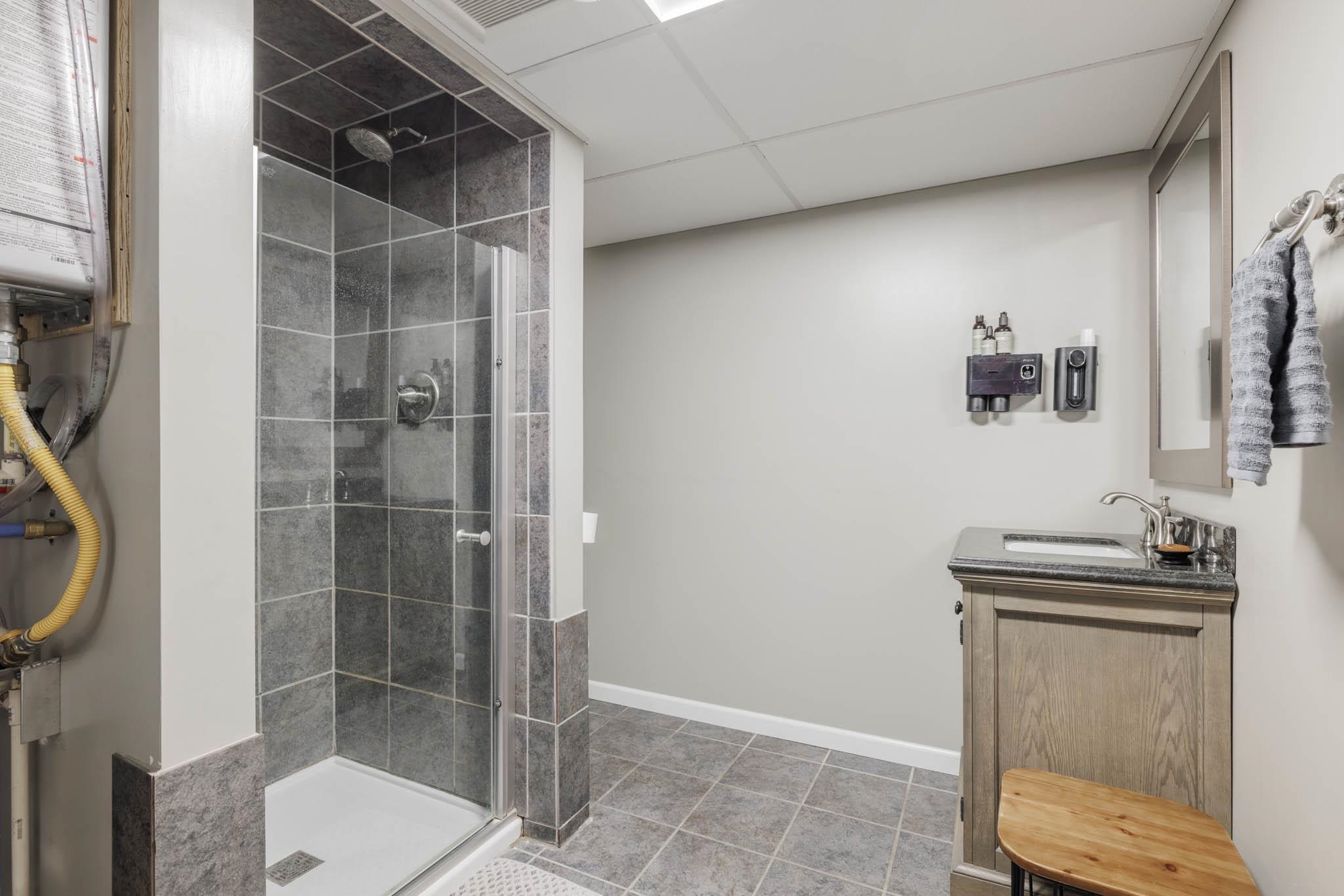225 John Richard Lane, Hawesville, Kentucky 42348, 3 Bedrooms Bedrooms, ,3 BathroomsBathrooms,Single Family Residence,For Sale,John Richard Lane,91970