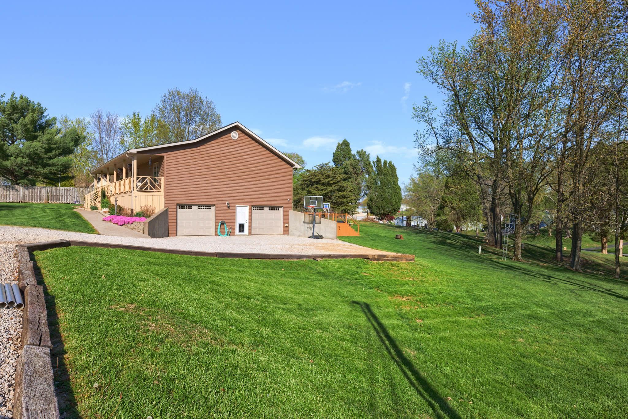 225 John Richard Lane, Hawesville, Kentucky 42348, 3 Bedrooms Bedrooms, ,3 BathroomsBathrooms,Single Family Residence,For Sale,John Richard Lane,91970