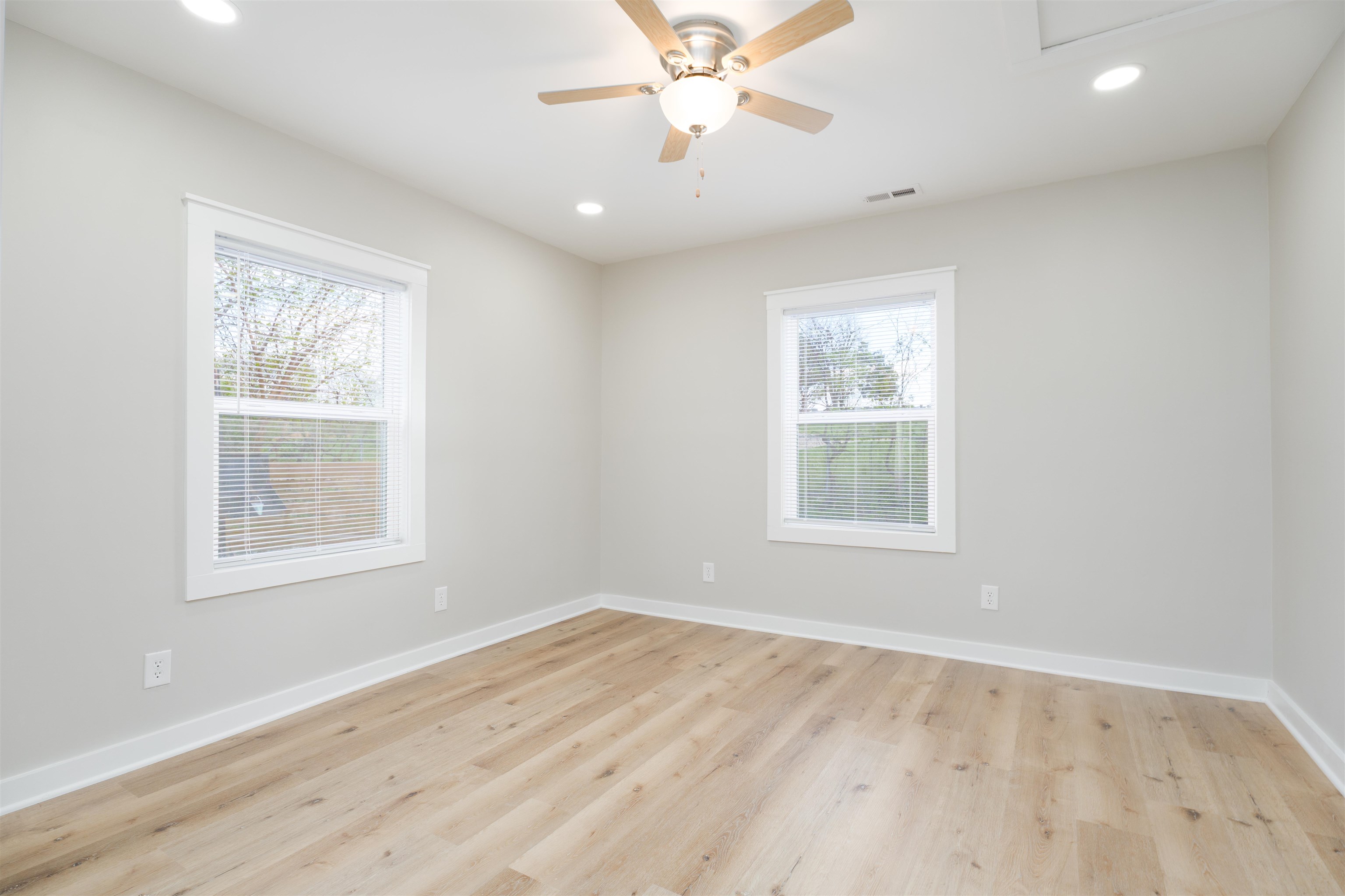 2001 Stonewall Court, Owensboro, Kentucky 42303, 2 Bedrooms Bedrooms, ,2 BathroomsBathrooms,Single Family Residence,For Sale,Stonewall Court,91972