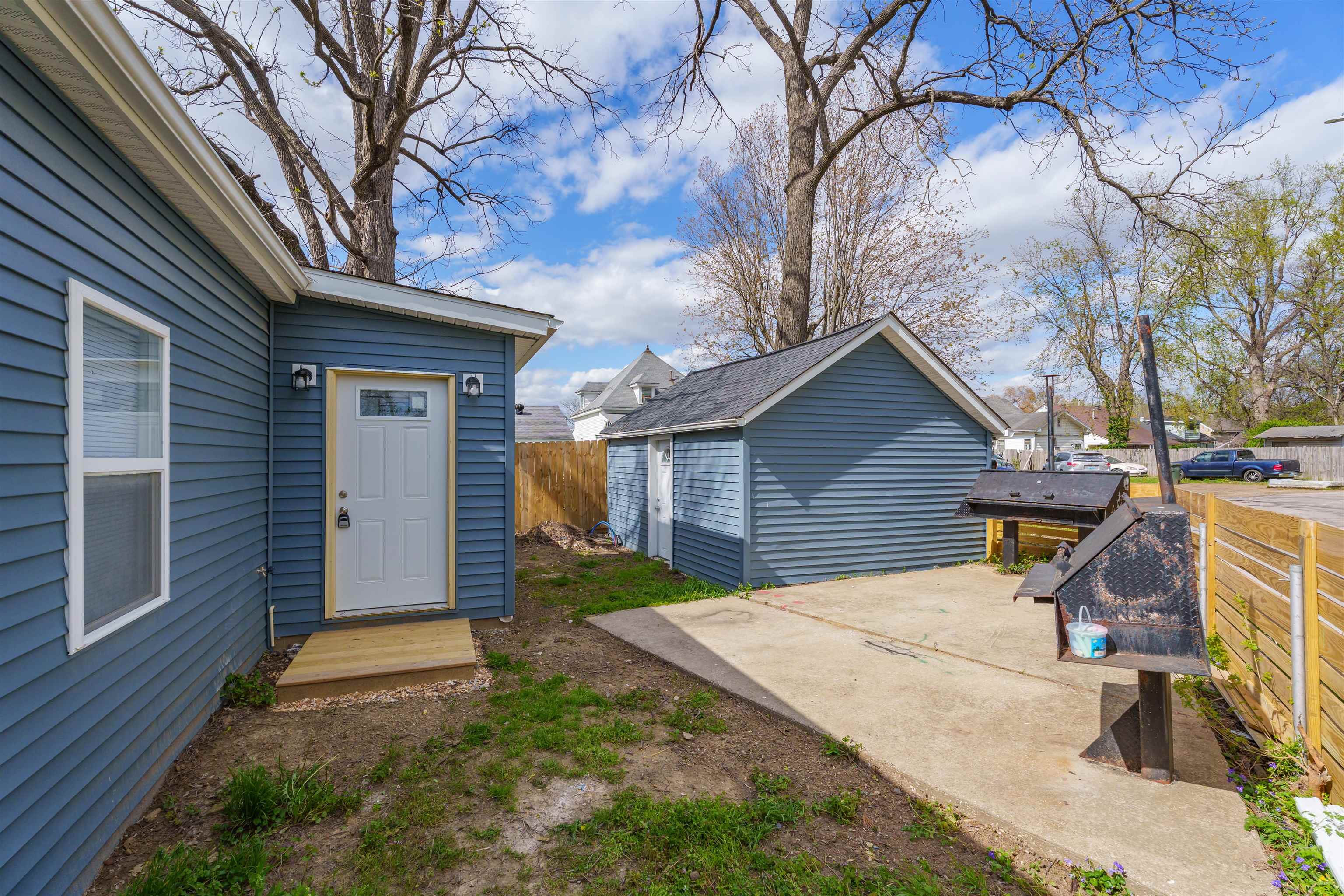 2001 Stonewall Court, Owensboro, Kentucky 42303, 2 Bedrooms Bedrooms, ,2 BathroomsBathrooms,Single Family Residence,For Sale,Stonewall Court,91972