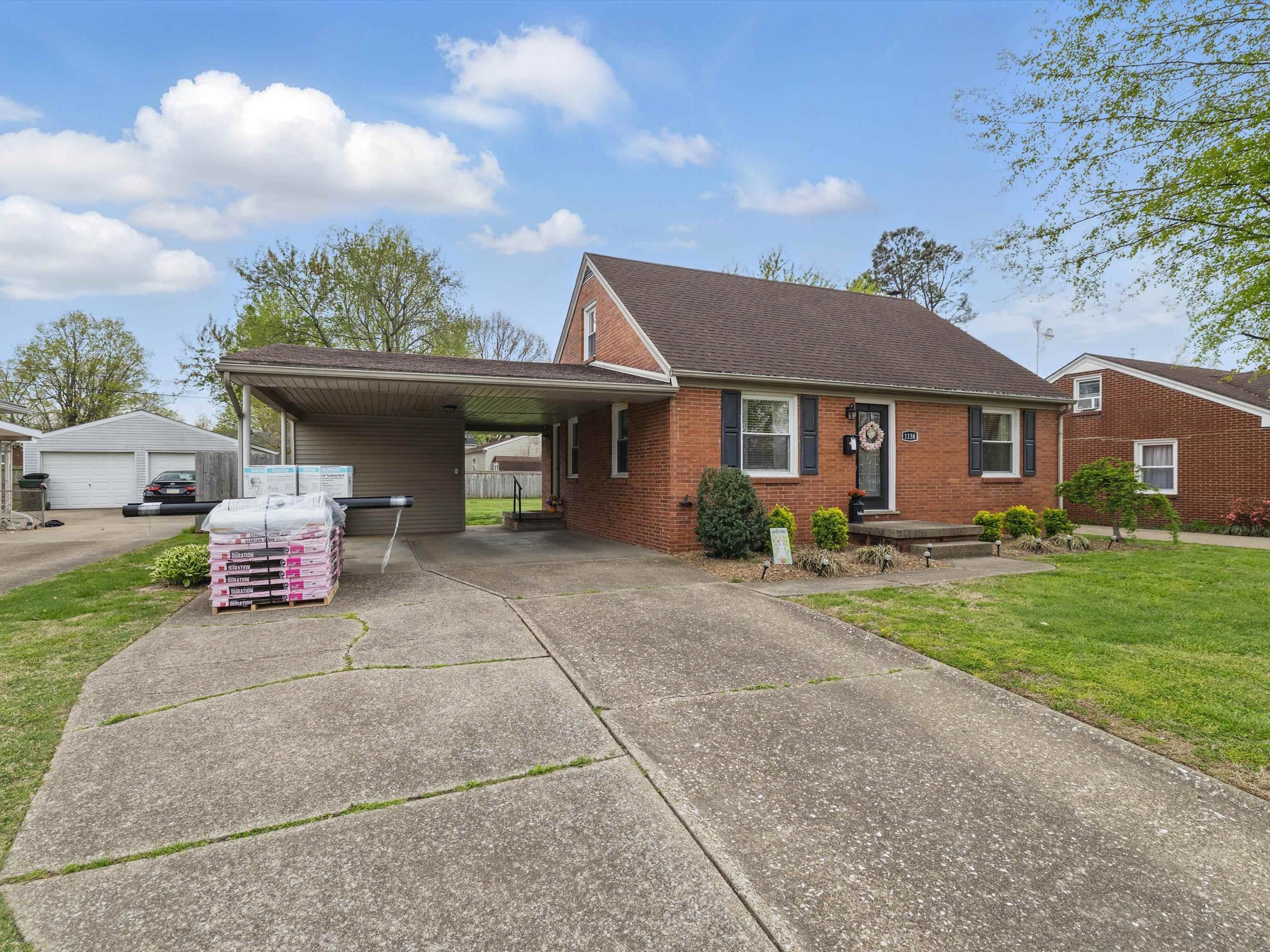 1138 Avondale Road, Owensboro, Kentucky 42303, 4 Bedrooms Bedrooms, ,1 BathroomBathrooms,Single Family Residence,For Sale,Avondale Road,91973