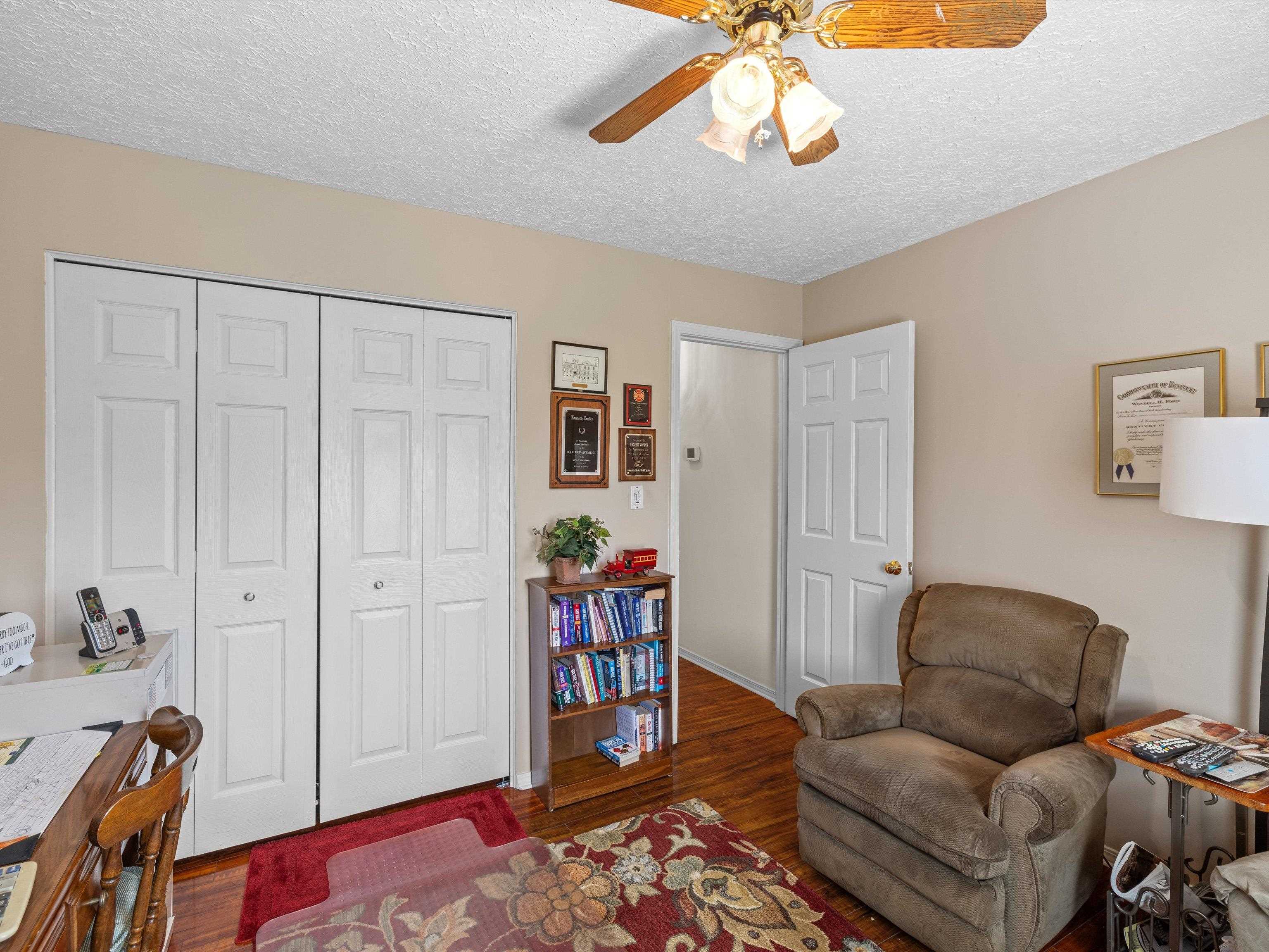 2330 Southeastern Parkway, Owensboro, Kentucky 42303, 3 Bedrooms Bedrooms, ,2 BathroomsBathrooms,Single Family Residence,For Sale,Southeastern Parkway,91976