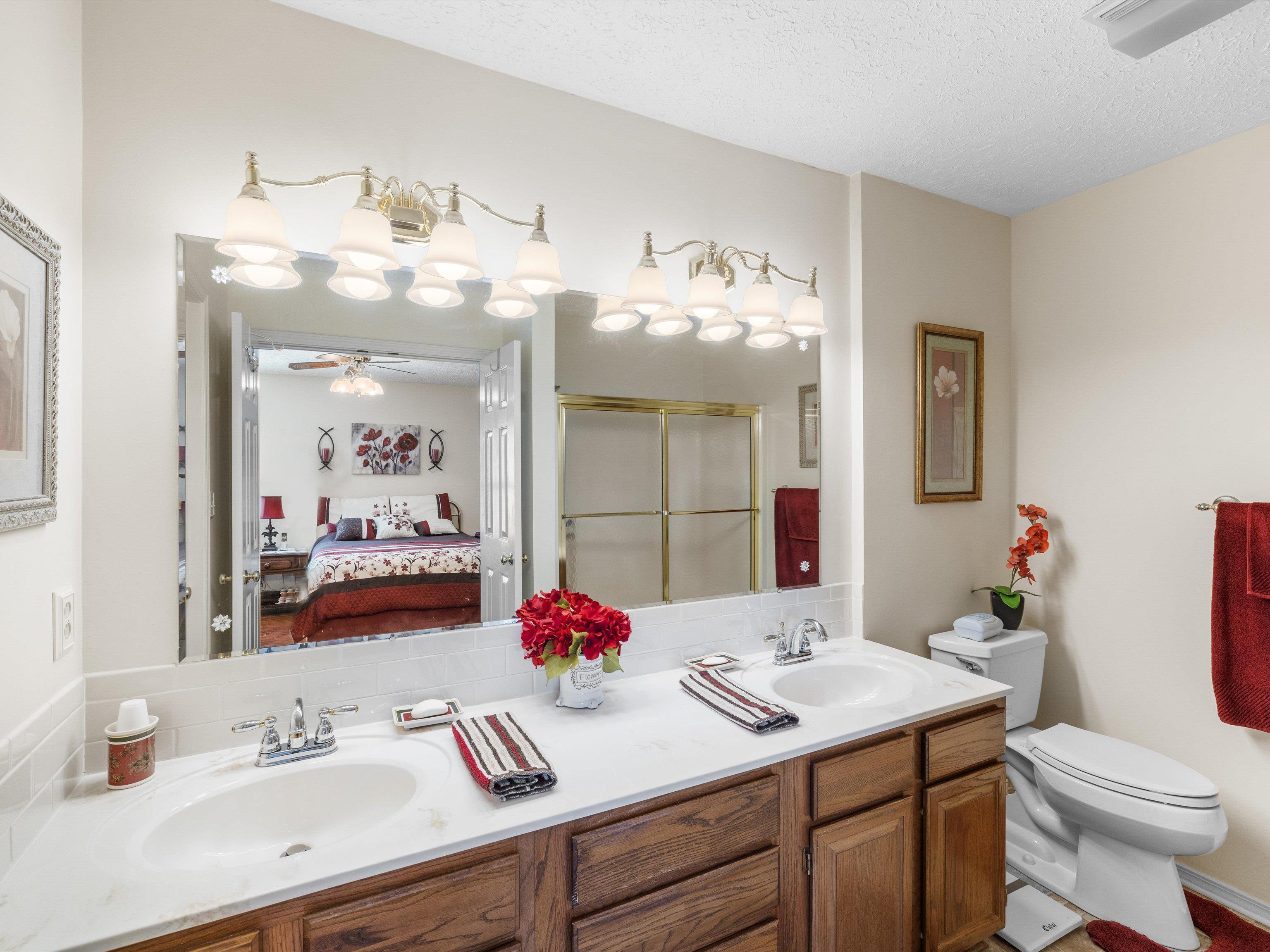 2330 Southeastern Parkway, Owensboro, Kentucky 42303, 3 Bedrooms Bedrooms, ,2 BathroomsBathrooms,Single Family Residence,For Sale,Southeastern Parkway,91976