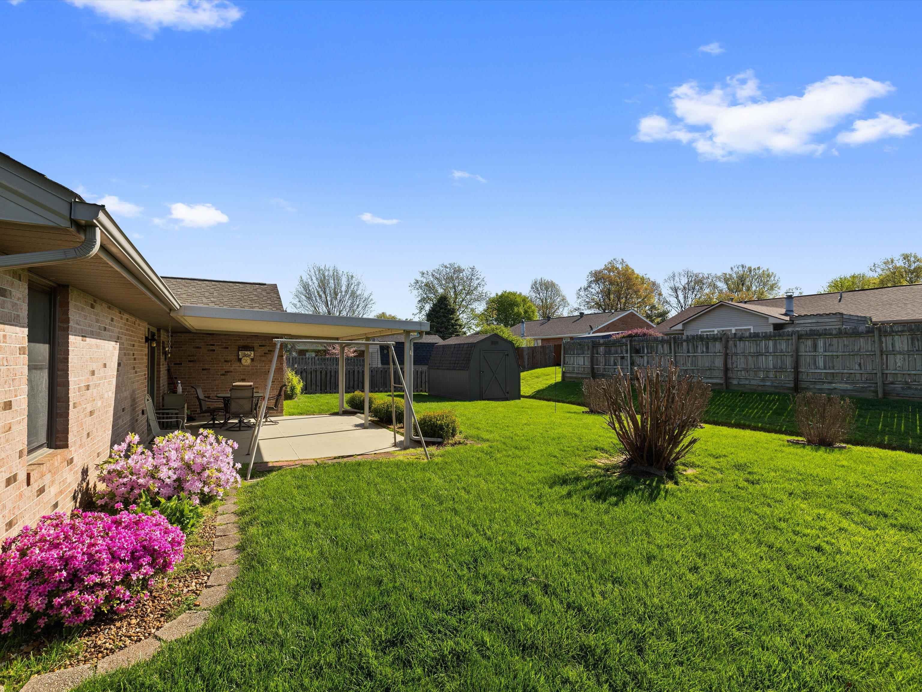 2330 Southeastern Parkway, Owensboro, Kentucky 42303, 3 Bedrooms Bedrooms, ,2 BathroomsBathrooms,Single Family Residence,For Sale,Southeastern Parkway,91976