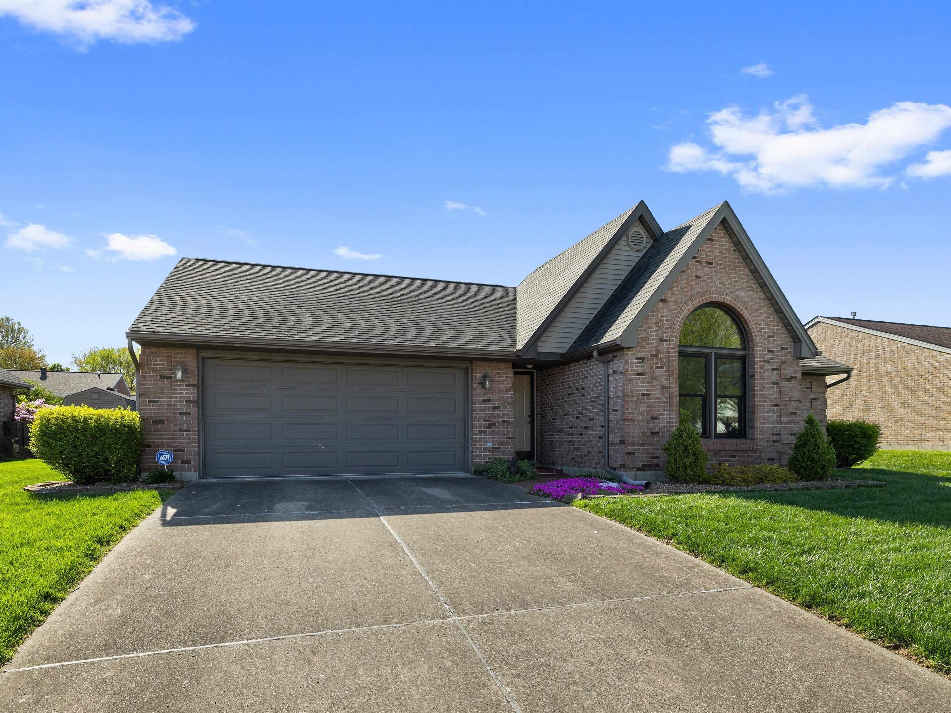 2330 Southeastern Parkway, Owensboro, Kentucky 42303, 3 Bedrooms Bedrooms, ,2 BathroomsBathrooms,Single Family Residence,For Sale,Southeastern Parkway,91976