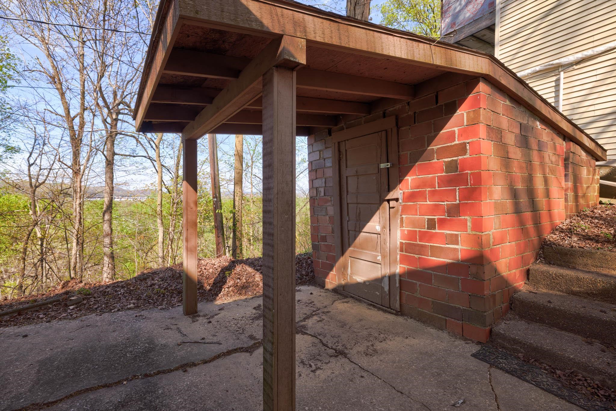 210 Clubhouse Drive, Hancock, Kentucky 42348, 3 Bedrooms Bedrooms, ,1 BathroomBathrooms,Single Family Residence,For Sale,Clubhouse Drive,91977