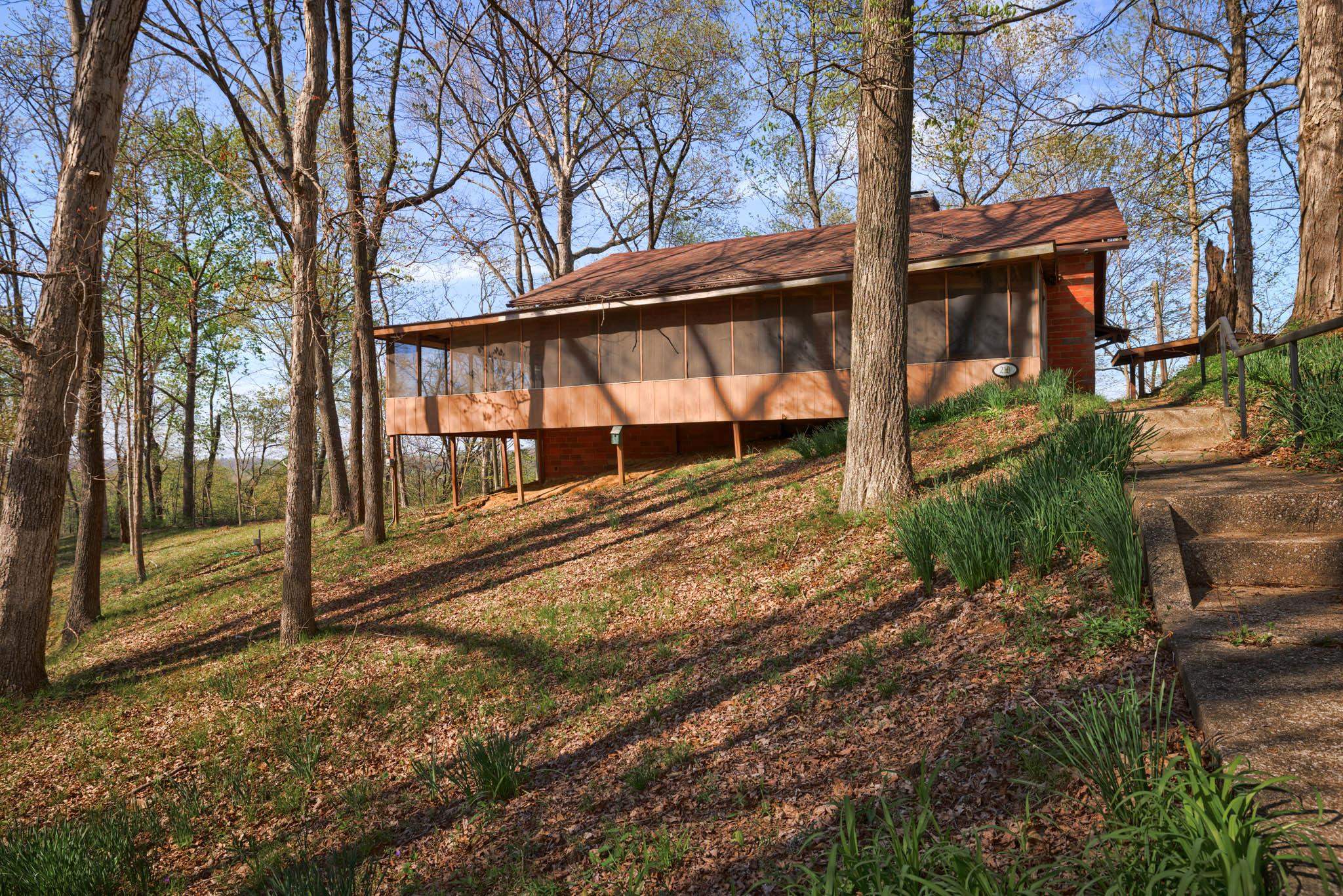 210 Clubhouse Drive, Hancock, Kentucky 42348, 3 Bedrooms Bedrooms, ,1 BathroomBathrooms,Single Family Residence,For Sale,Clubhouse Drive,91977
