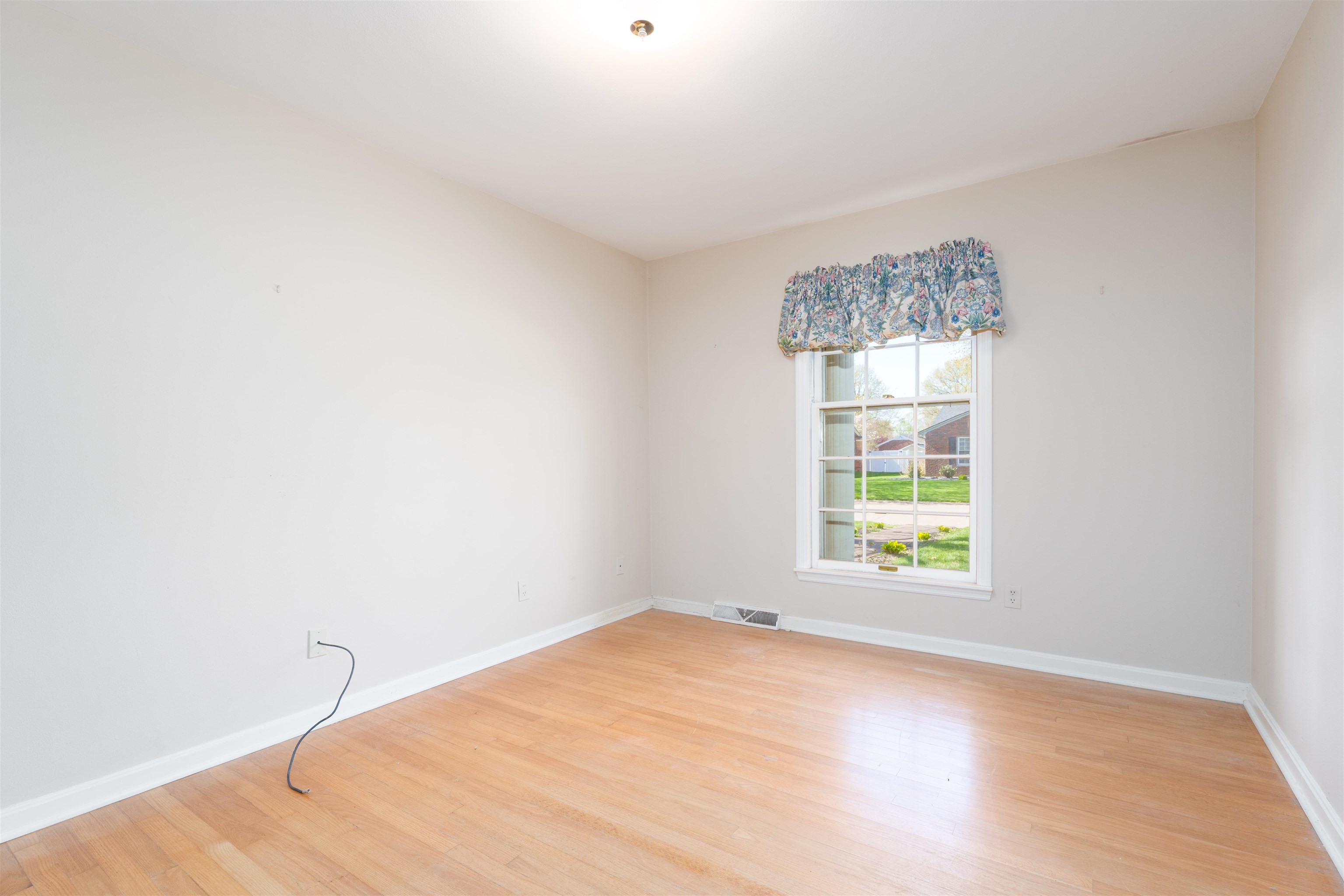 1516 Avon Place, Owensboro, Kentucky 42301, 3 Bedrooms Bedrooms, ,2 BathroomsBathrooms,Single Family Residence,For Sale,Avon Place,91978