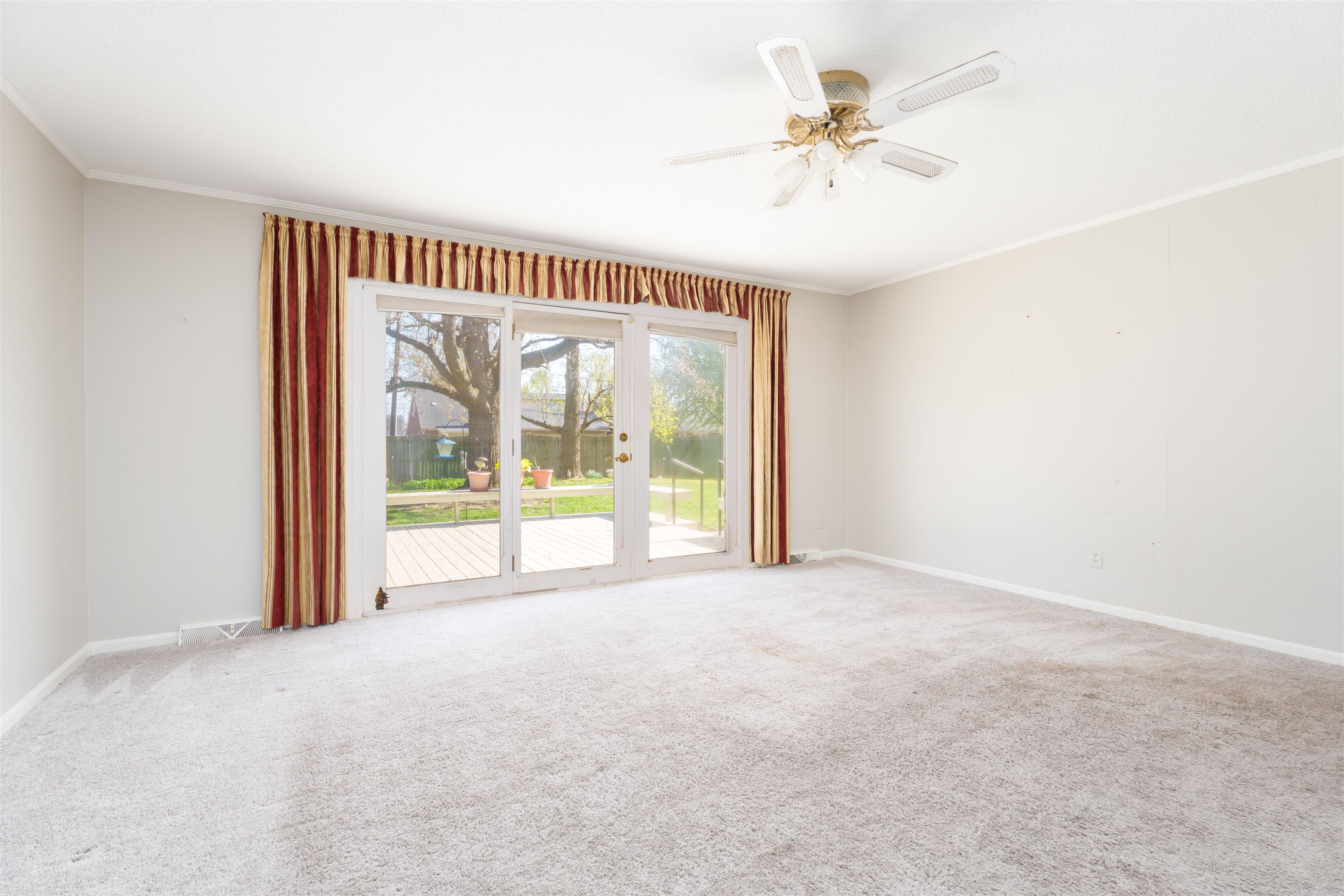 1516 Avon Place, Owensboro, Kentucky 42301, 3 Bedrooms Bedrooms, ,2 BathroomsBathrooms,Single Family Residence,For Sale,Avon Place,91978