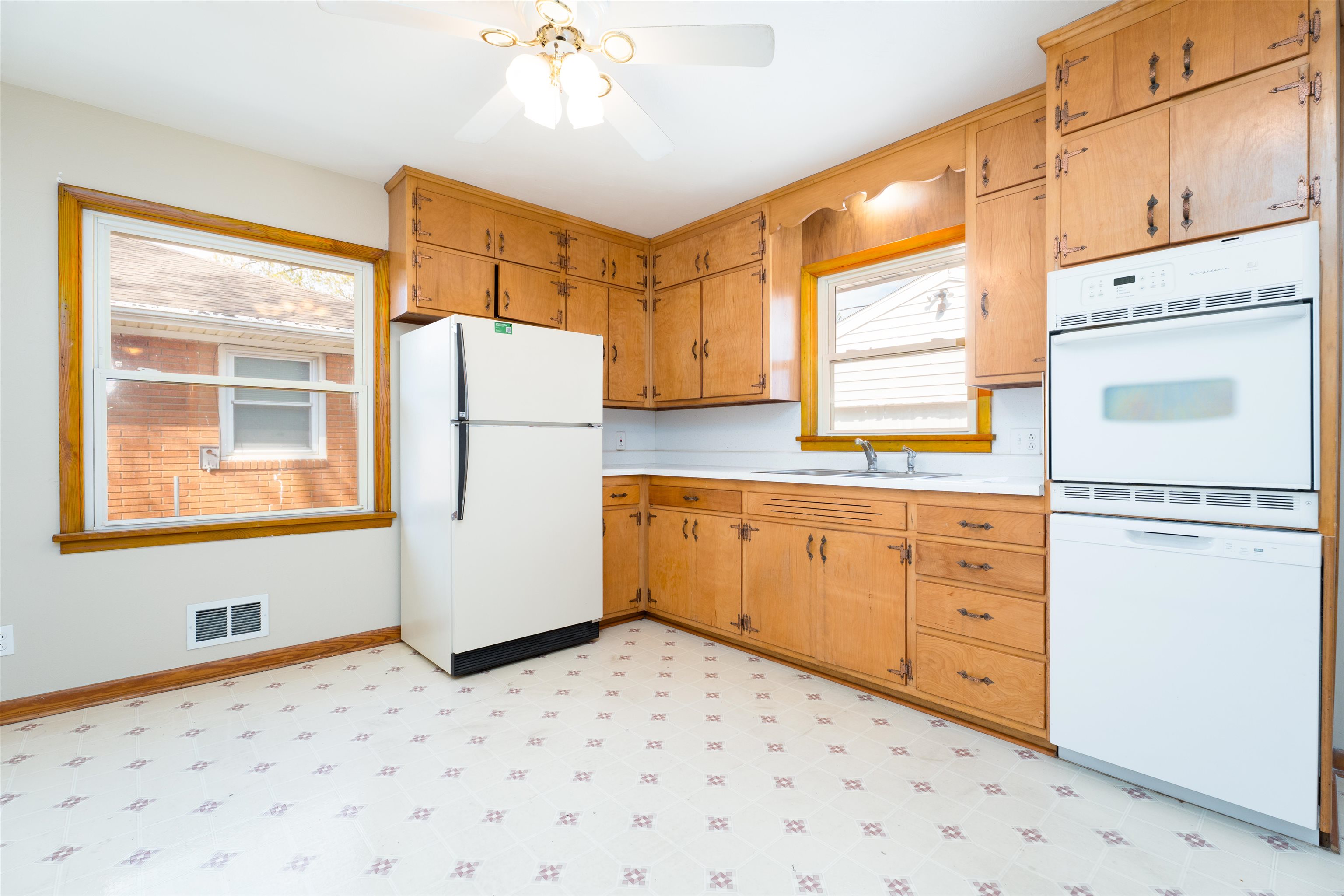 3147 Allen Street, Owensboro, Kentucky 42303, 3 Bedrooms Bedrooms, ,1 BathroomBathrooms,Single Family Residence,For Sale,Allen Street,91979