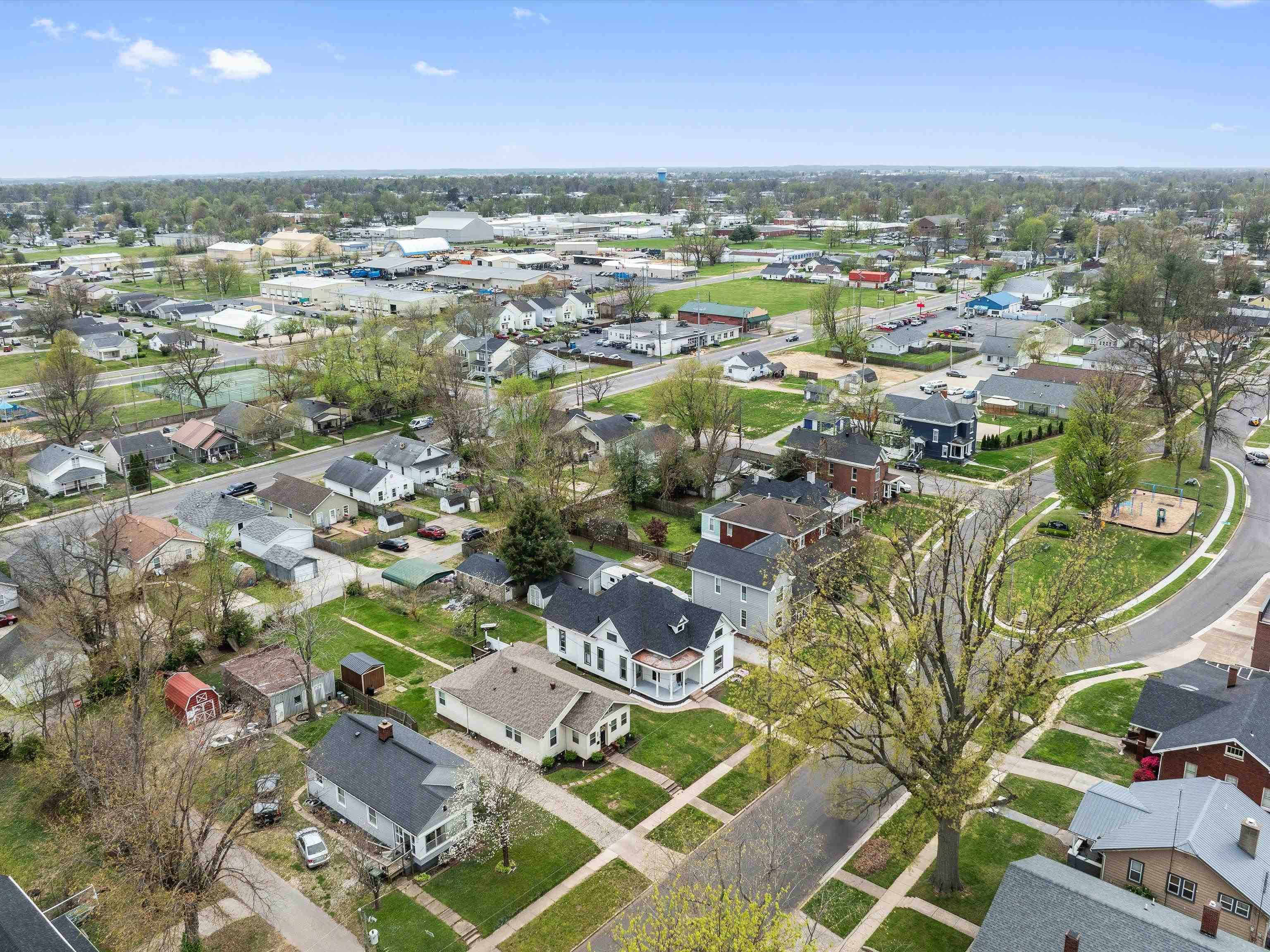 1208 3rd St, Owensboro, Kentucky 42301, 3 Bedrooms Bedrooms, ,1 BathroomBathrooms,Single Family Residence,For Sale,3rd St,91981