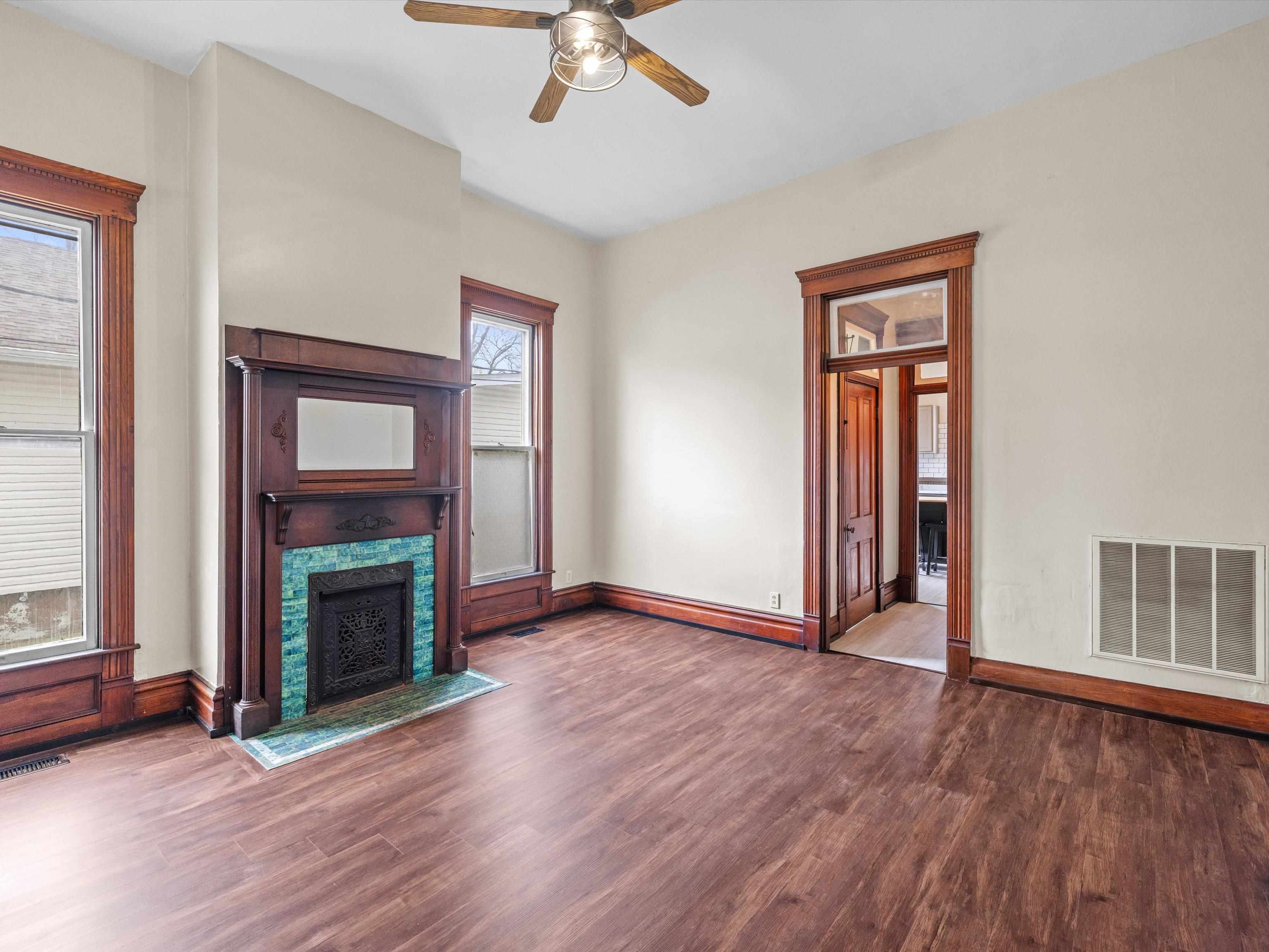 1208 3rd St, Owensboro, Kentucky 42301, 3 Bedrooms Bedrooms, ,1 BathroomBathrooms,Single Family Residence,For Sale,3rd St,91981