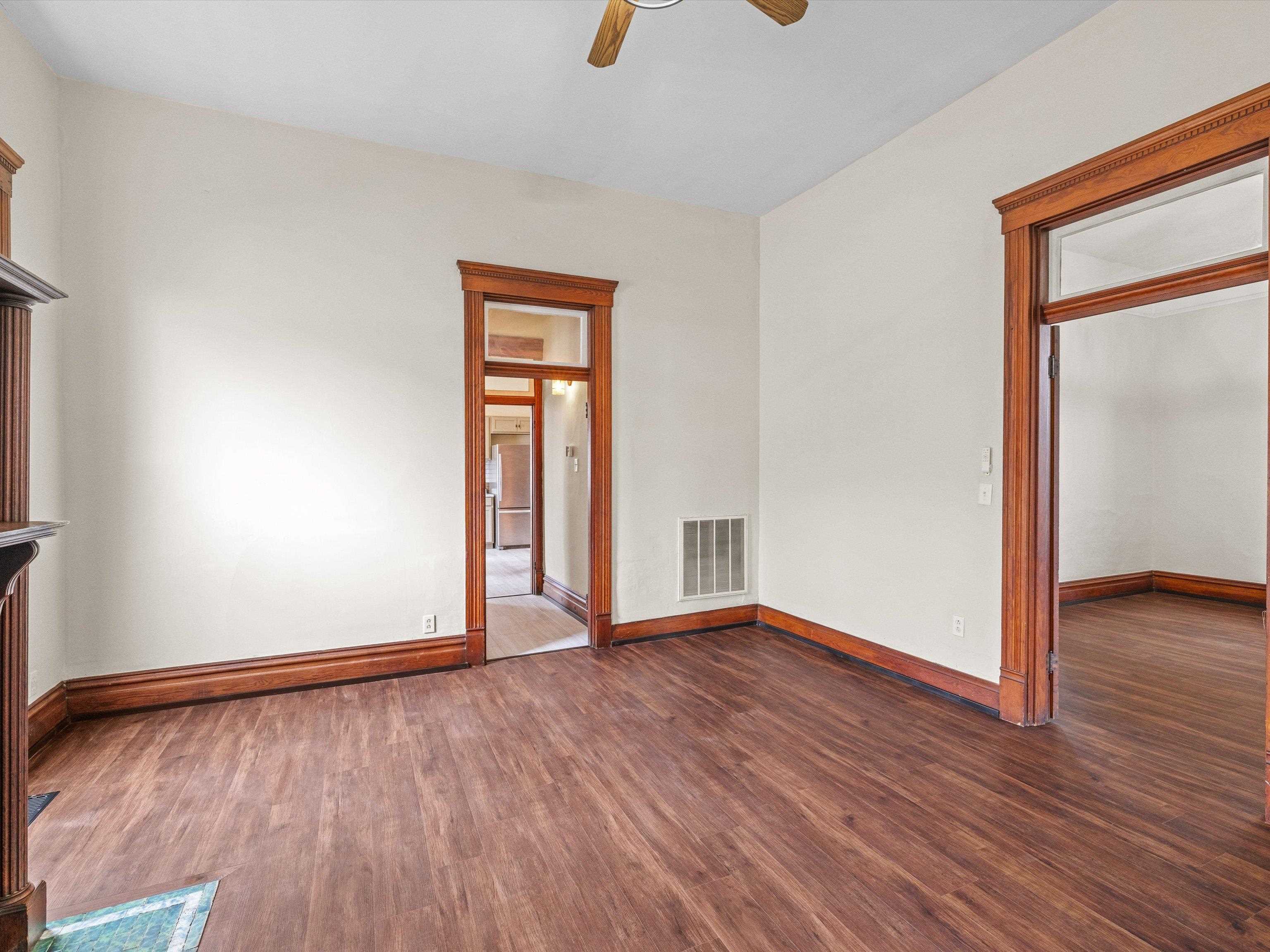 1208 3rd St, Owensboro, Kentucky 42301, 3 Bedrooms Bedrooms, ,1 BathroomBathrooms,Single Family Residence,For Sale,3rd St,91981