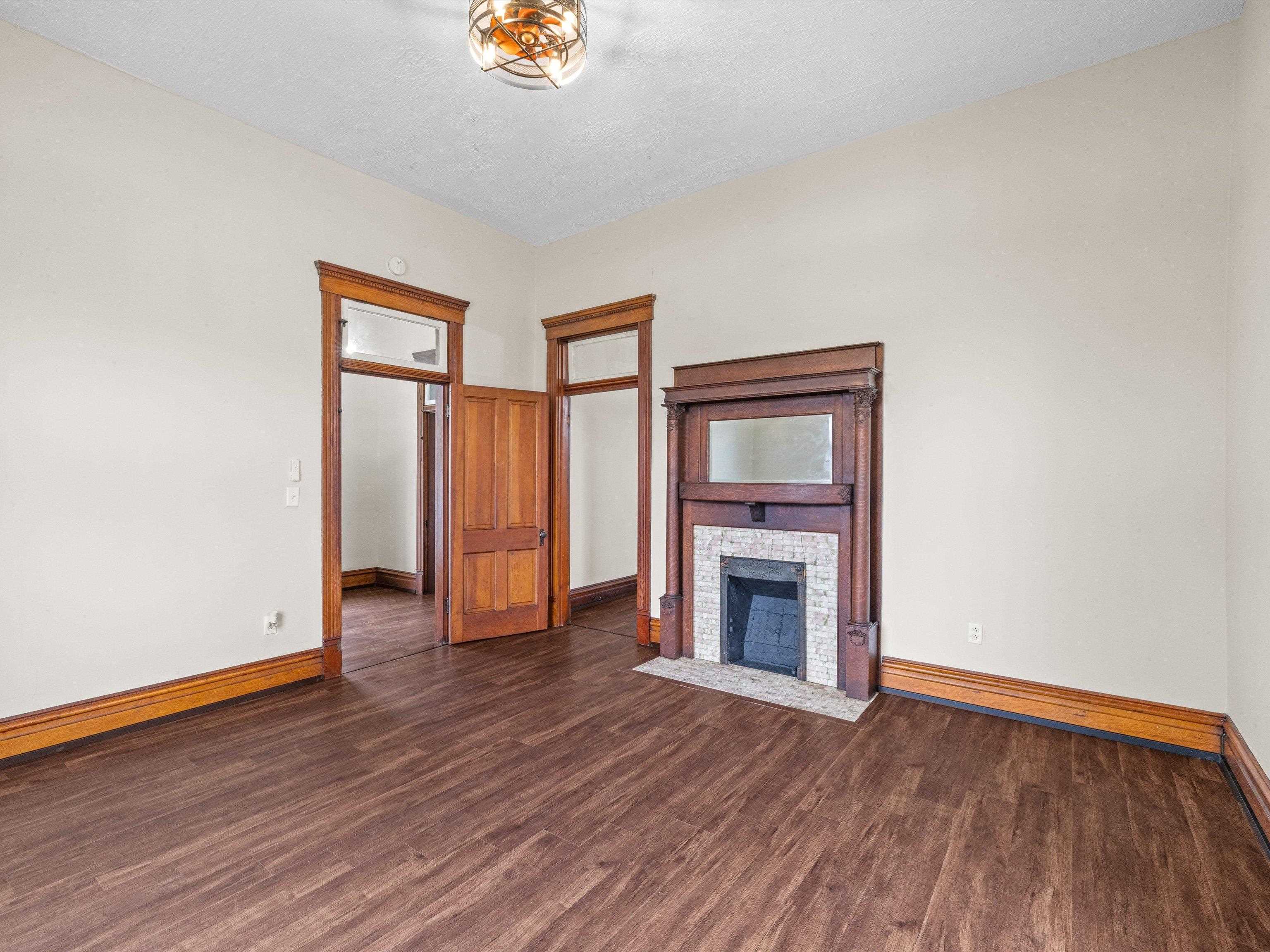 1208 3rd St, Owensboro, Kentucky 42301, 3 Bedrooms Bedrooms, ,1 BathroomBathrooms,Single Family Residence,For Sale,3rd St,91981