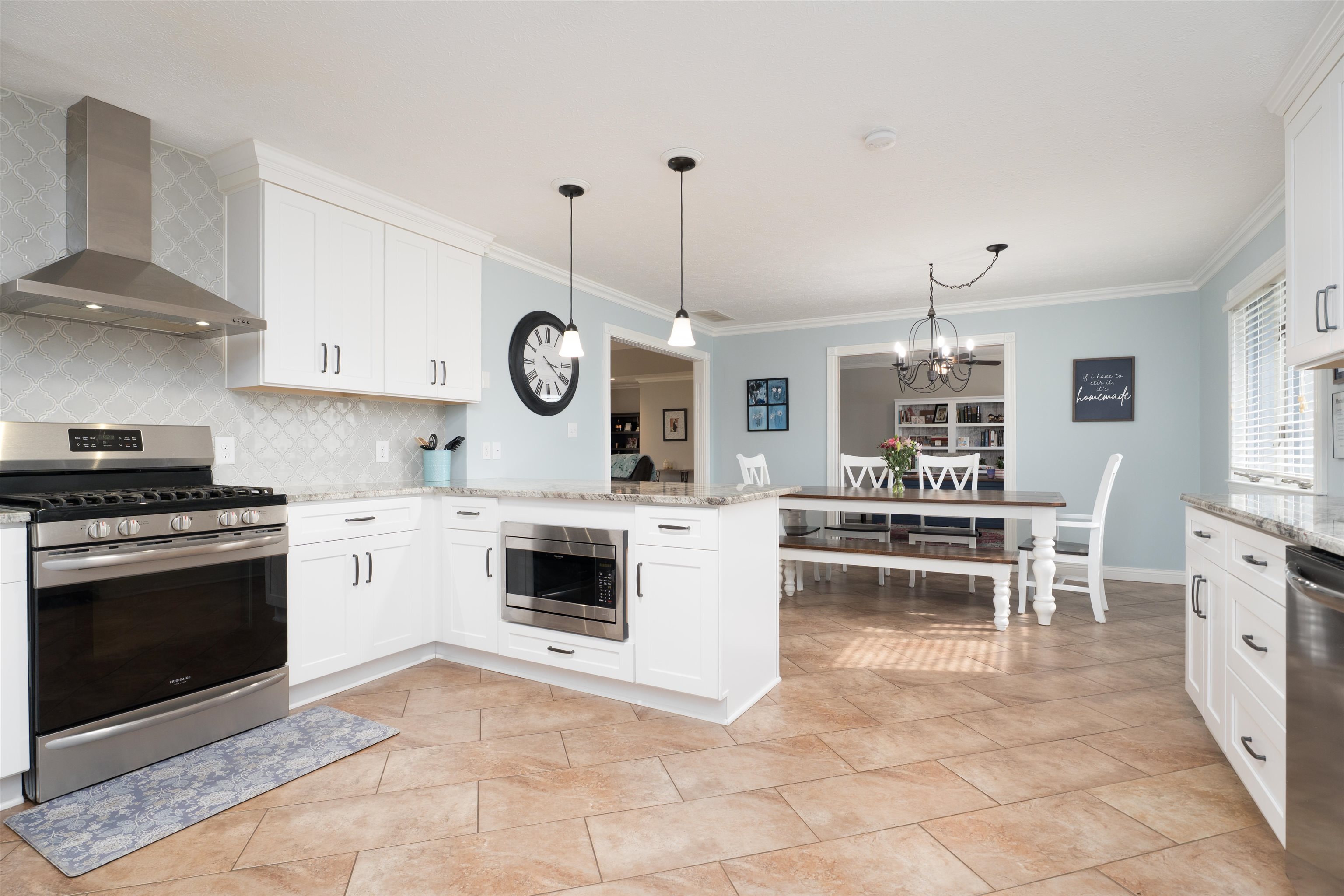 2708 Chatham Lane, Owensboro, Kentucky 42303, 4 Bedrooms Bedrooms, ,2 BathroomsBathrooms,Single Family Residence,For Sale,Chatham Lane,91982
