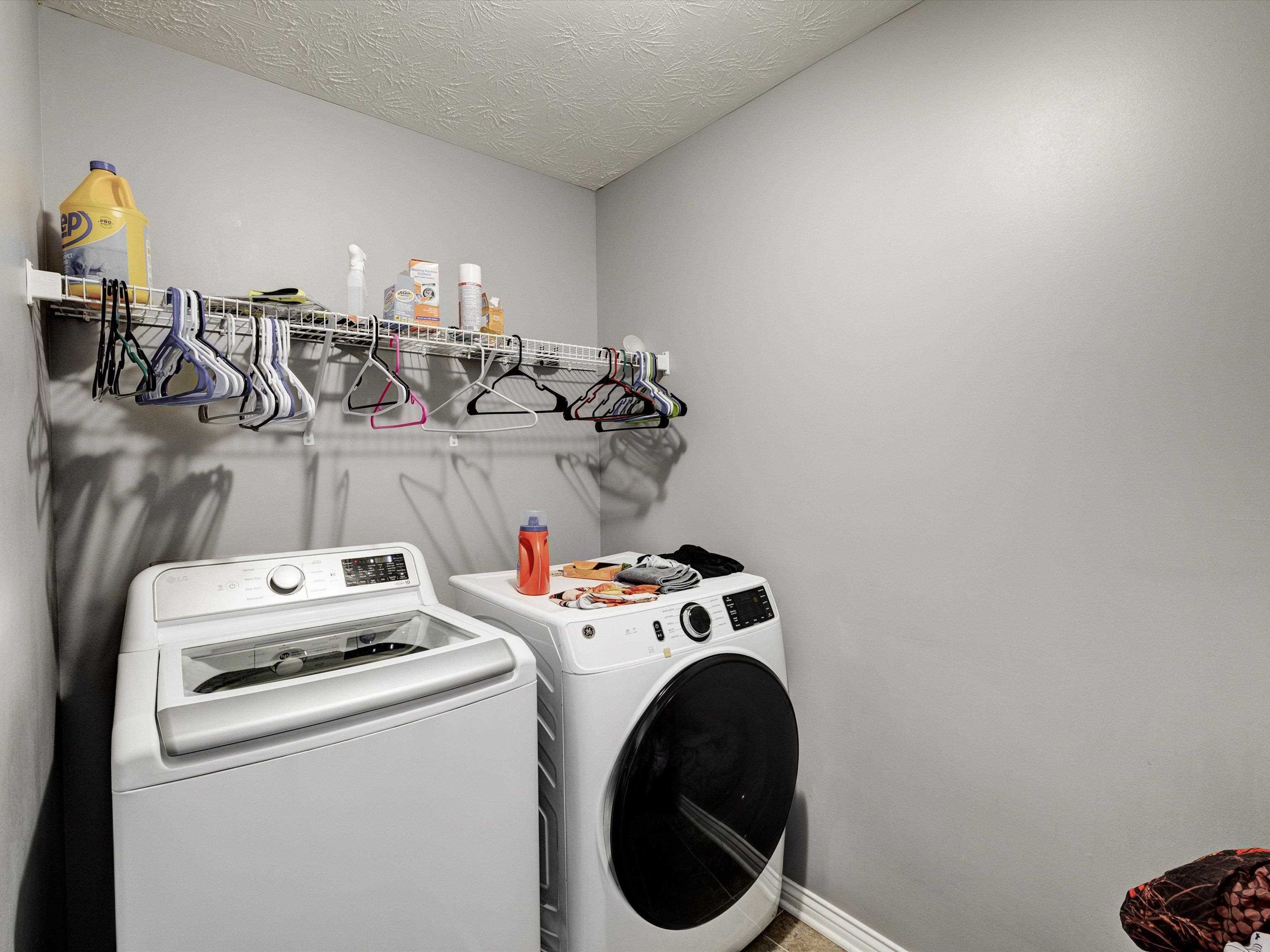 2225 Summer Walk, Owensboro, Kentucky 42303, 3 Bedrooms Bedrooms, ,2 BathroomsBathrooms,Single Family Residence,For Sale,Summer Walk,91984