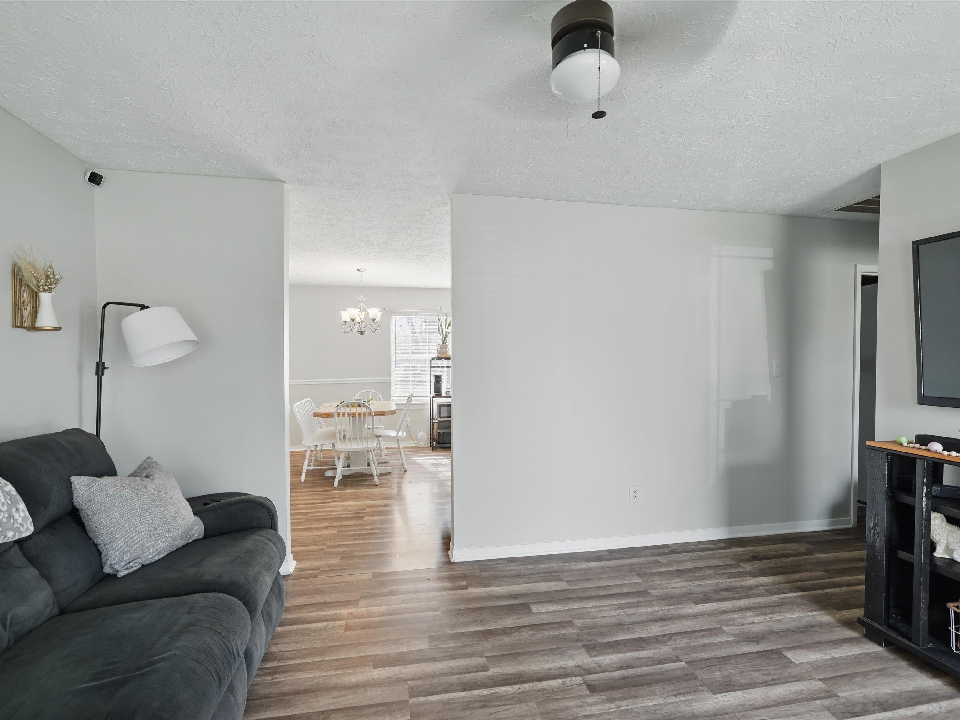 6155 Sutter Loop E, Owensboro, Kentucky 42303, 3 Bedrooms Bedrooms, ,1 BathroomBathrooms,Single Family Residence,For Sale,Sutter Loop E,91986