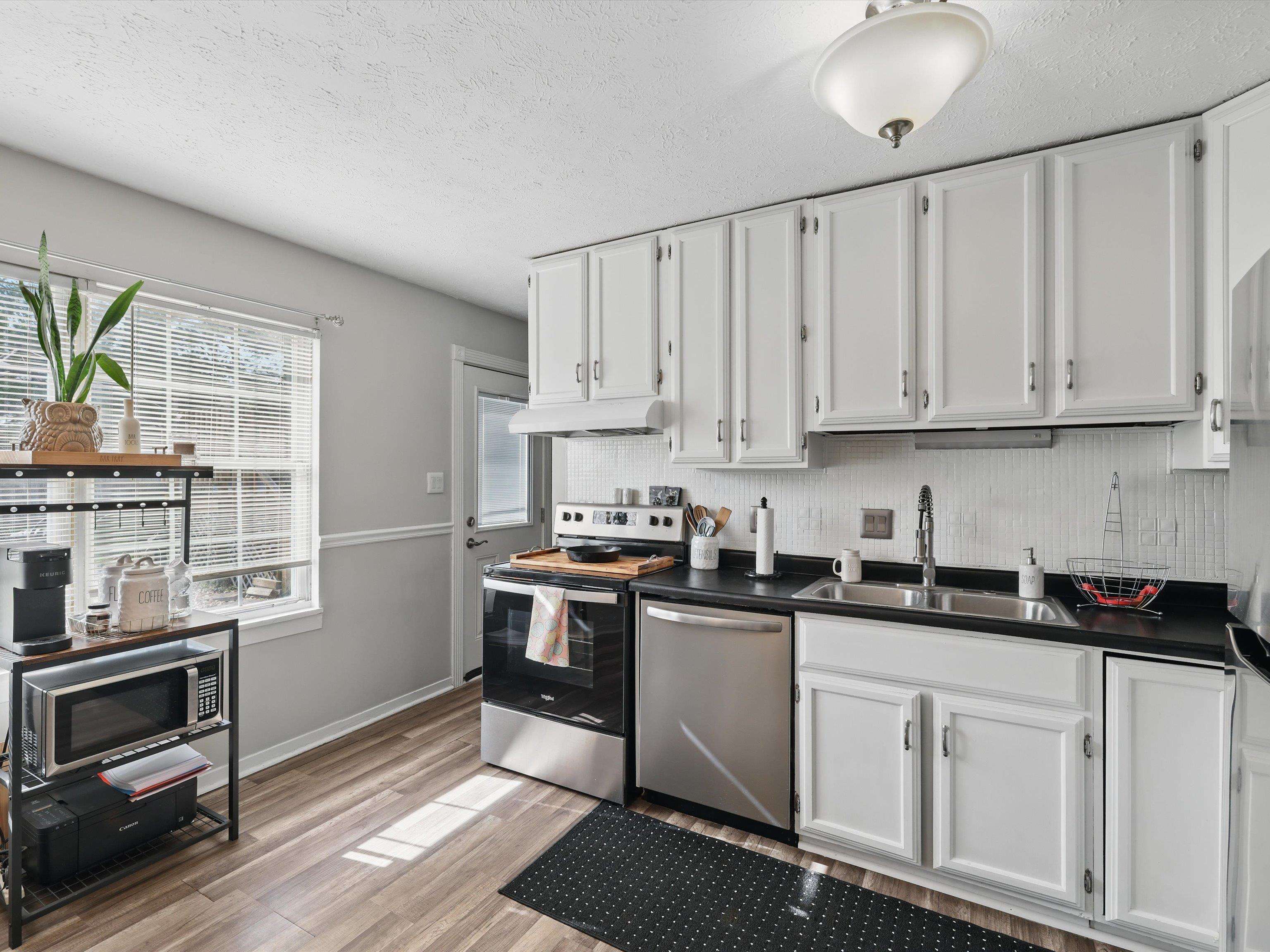 6155 Sutter Loop E, Owensboro, Kentucky 42303, 3 Bedrooms Bedrooms, ,1 BathroomBathrooms,Single Family Residence,For Sale,Sutter Loop E,91986