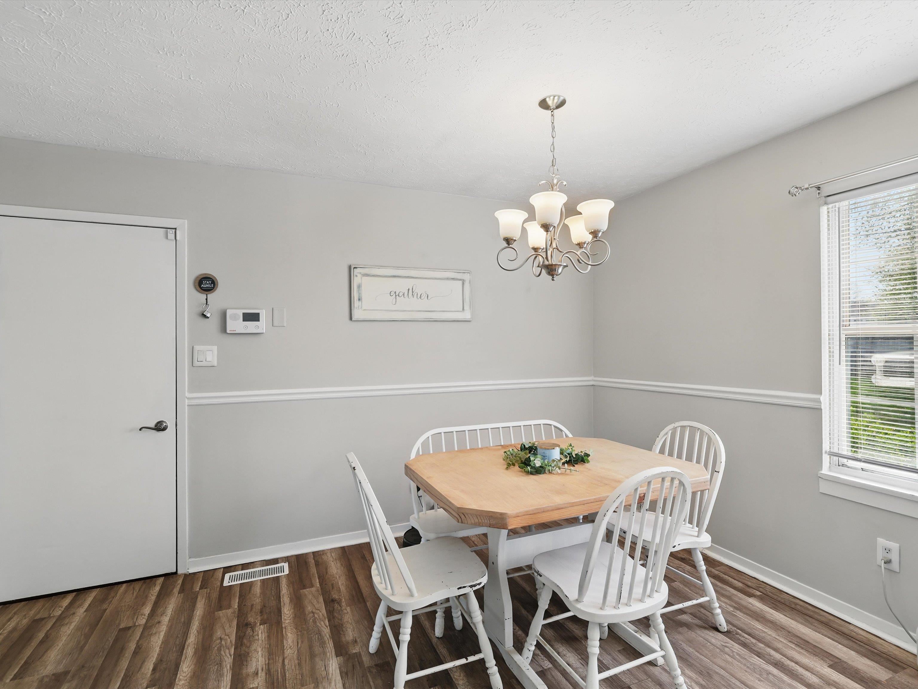 6155 Sutter Loop E, Owensboro, Kentucky 42303, 3 Bedrooms Bedrooms, ,1 BathroomBathrooms,Single Family Residence,For Sale,Sutter Loop E,91986