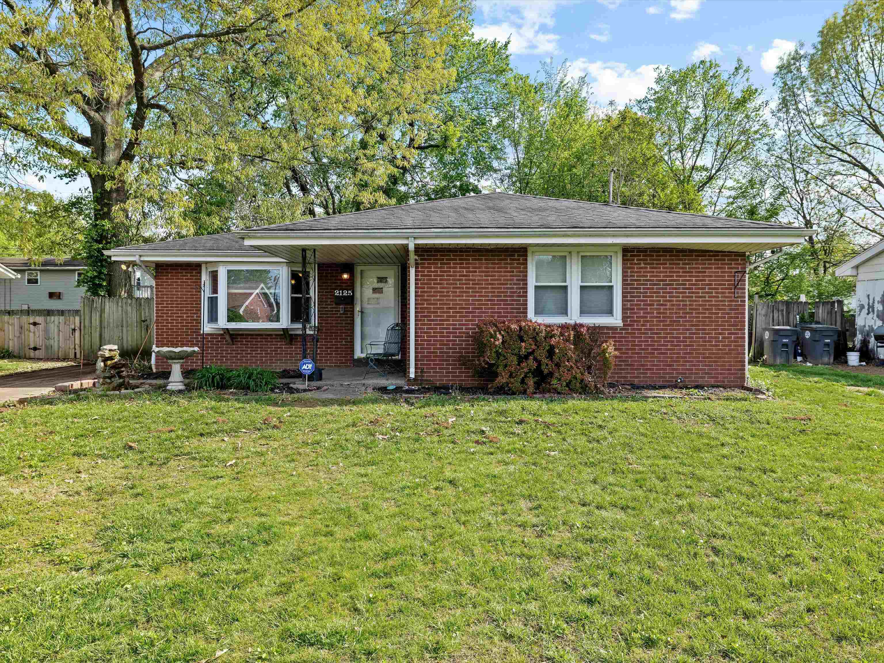 2125 Mahrendale Avenue, Evansville, Indiana 47714, 3 Bedrooms Bedrooms, ,2 BathroomsBathrooms,Single Family Residence,For Sale,Mahrendale Avenue,91989