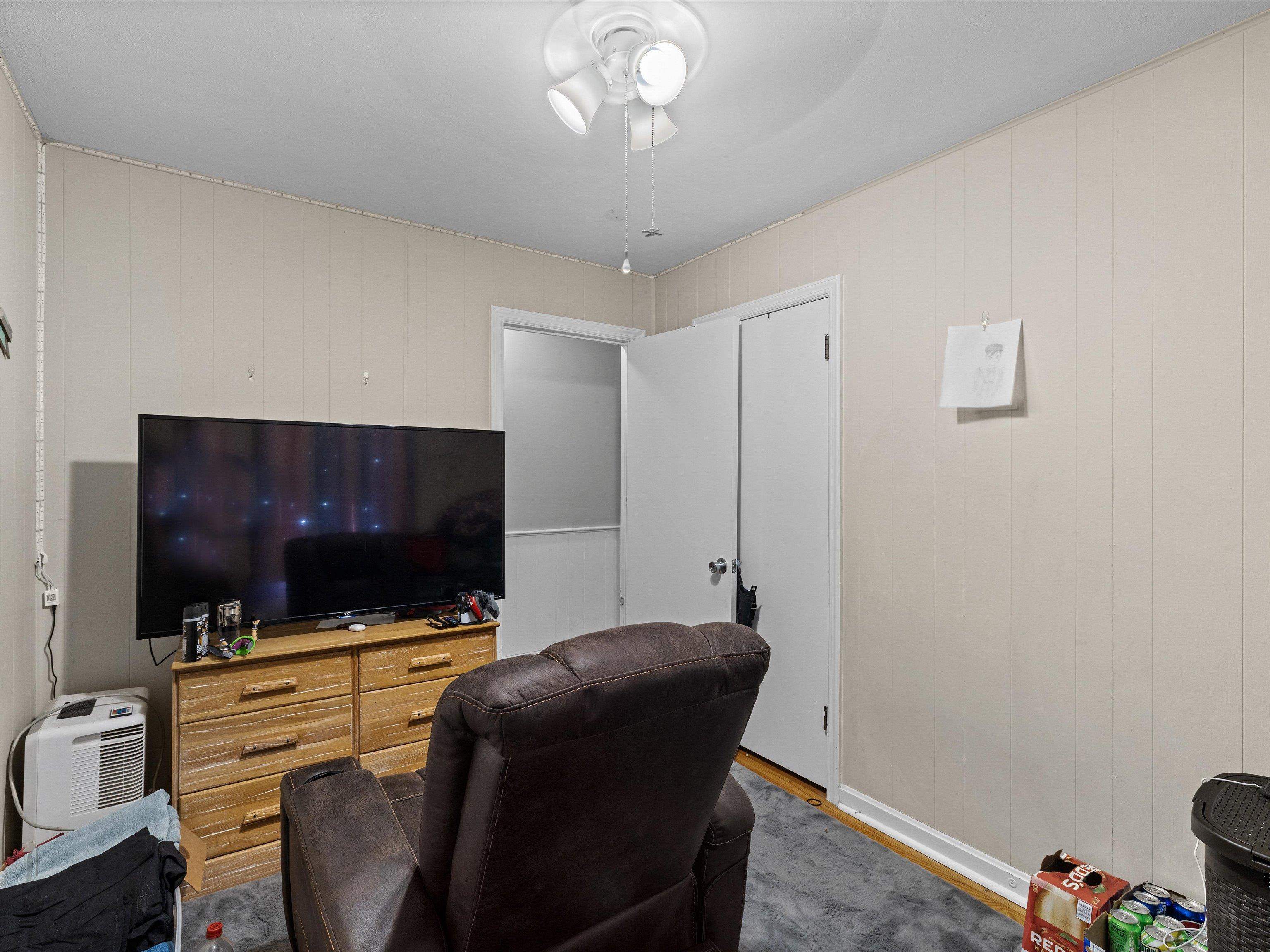 2125 Mahrendale Avenue, Evansville, Indiana 47714, 3 Bedrooms Bedrooms, ,2 BathroomsBathrooms,Single Family Residence,For Sale,Mahrendale Avenue,91989