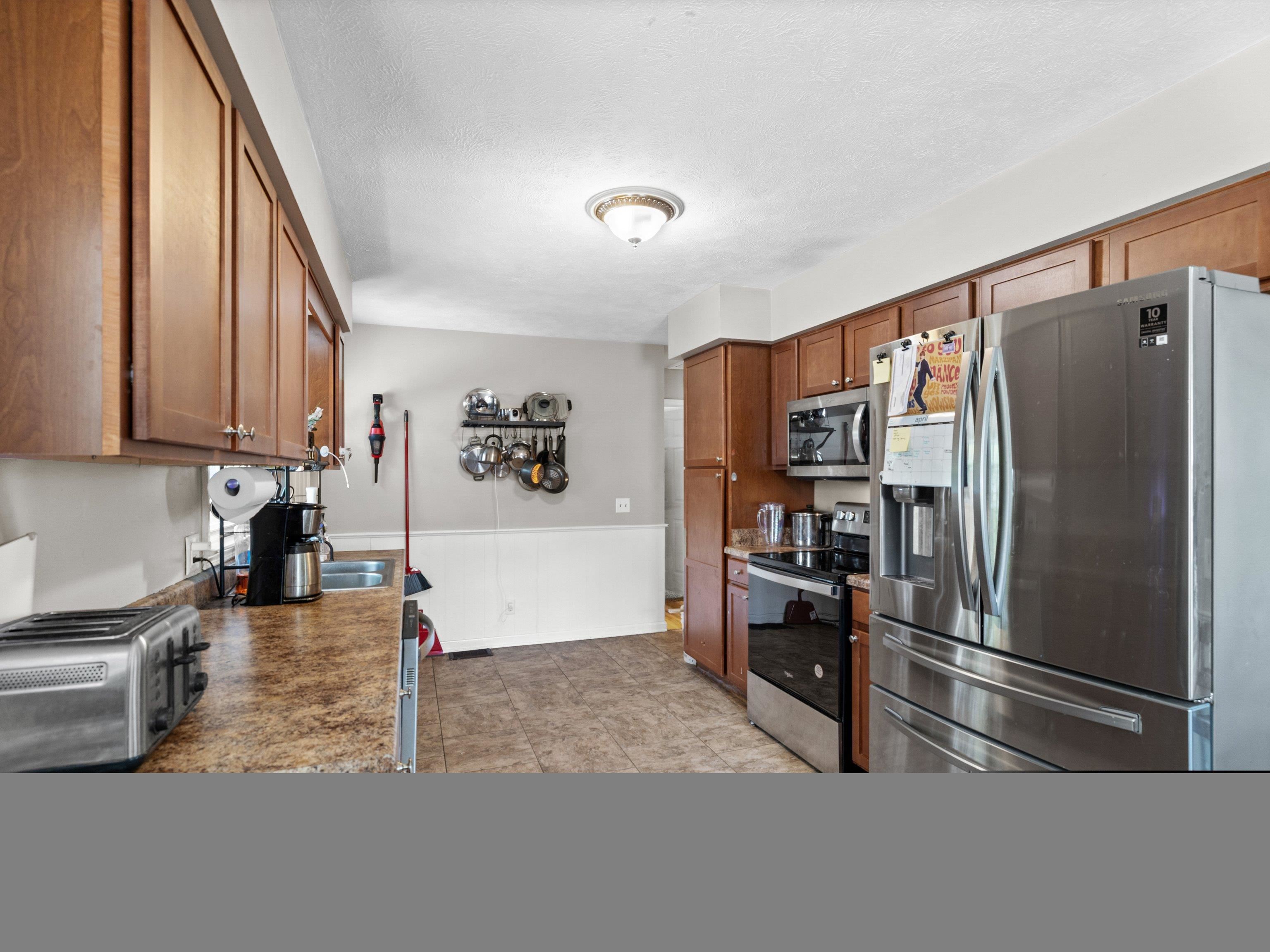 2125 Mahrendale Avenue, Evansville, Indiana 47714, 3 Bedrooms Bedrooms, ,2 BathroomsBathrooms,Single Family Residence,For Sale,Mahrendale Avenue,91989