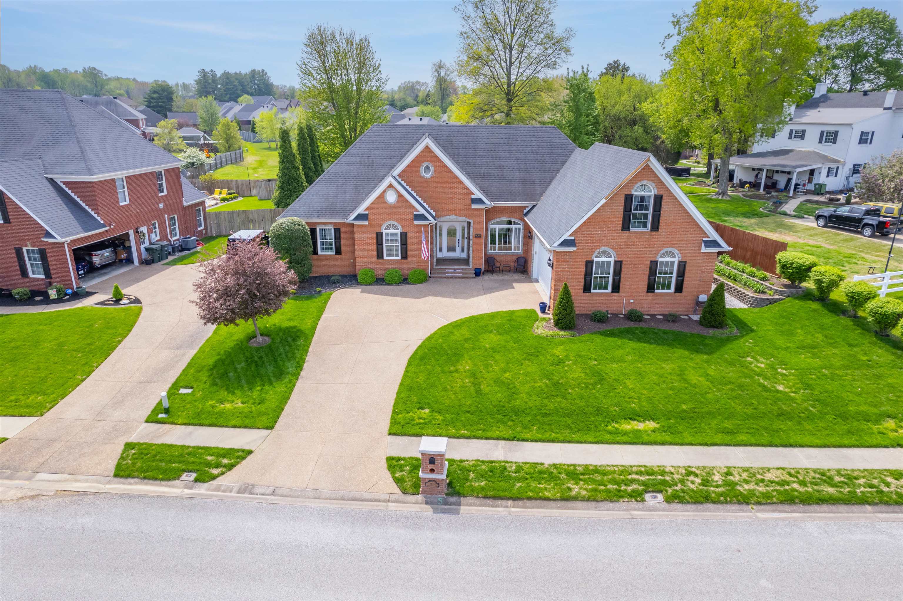 2426 Littlebrook Trail, Owensboro, Kentucky 42303, 3 Bedrooms Bedrooms, ,2 BathroomsBathrooms,Single Family Residence,For Sale,Littlebrook Trail,91996