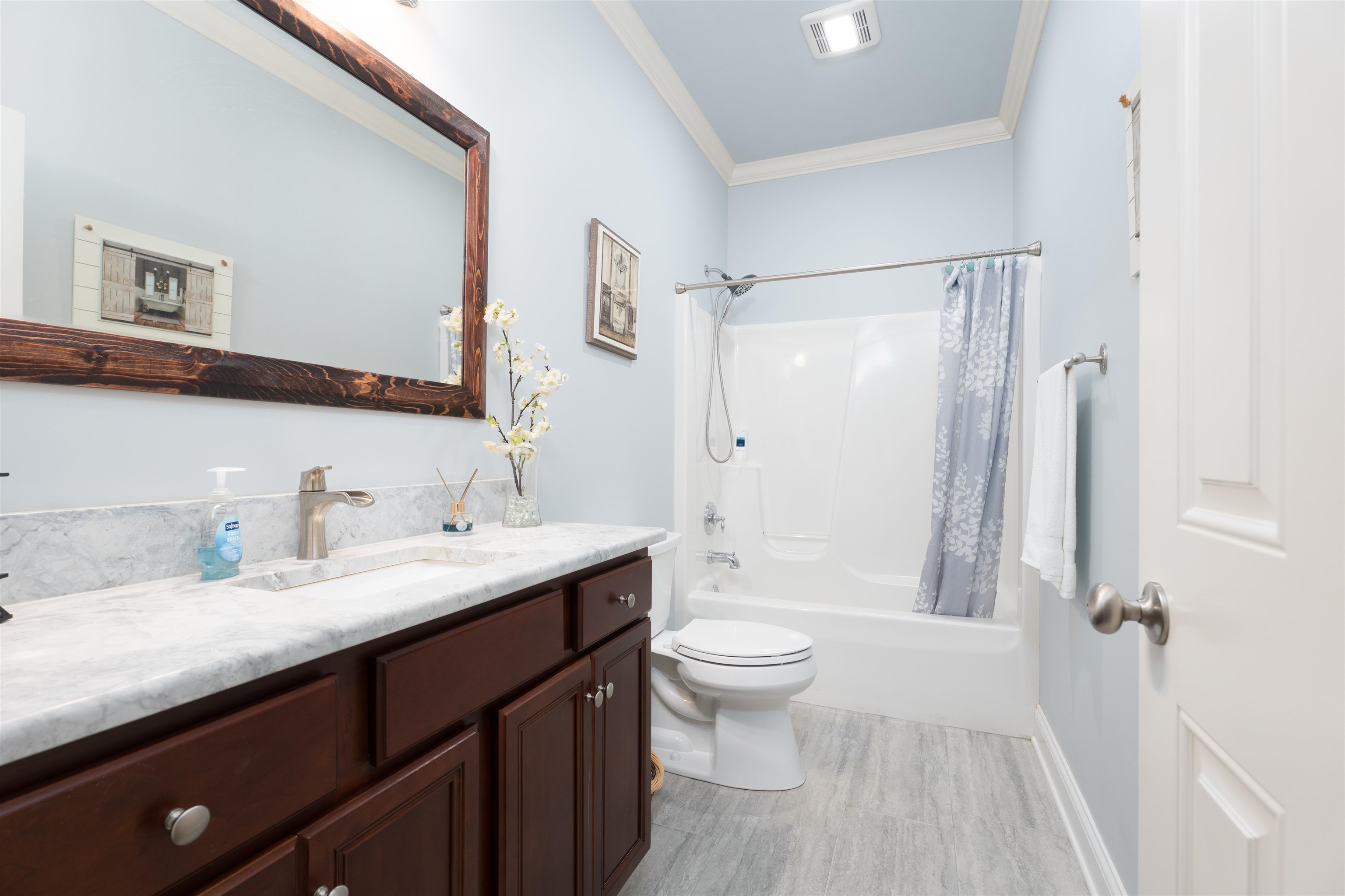 2426 Littlebrook Trail, Owensboro, Kentucky 42303, 3 Bedrooms Bedrooms, ,2 BathroomsBathrooms,Single Family Residence,For Sale,Littlebrook Trail,91996