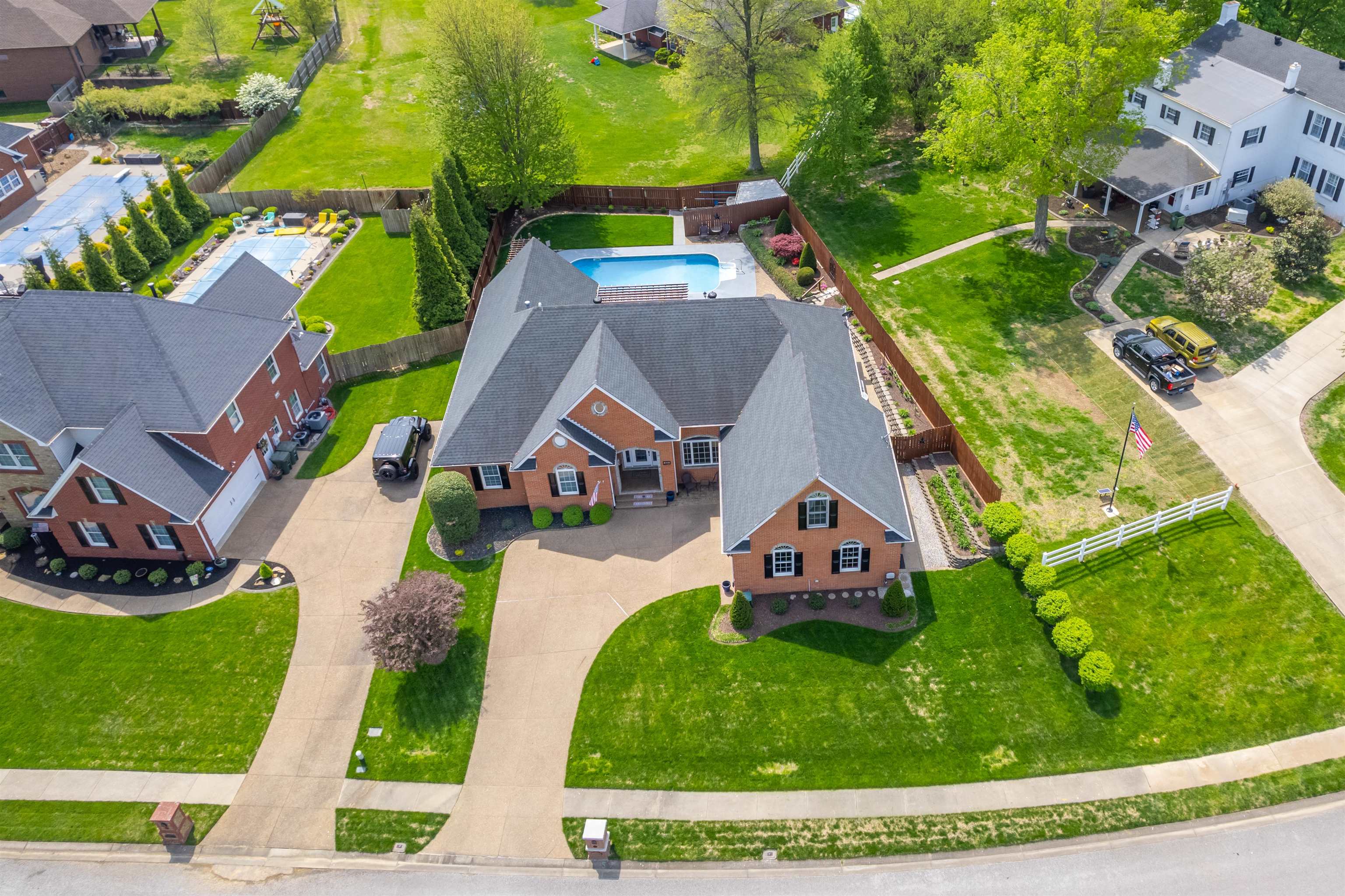 2426 Littlebrook Trail, Owensboro, Kentucky 42303, 3 Bedrooms Bedrooms, ,2 BathroomsBathrooms,Single Family Residence,For Sale,Littlebrook Trail,91996