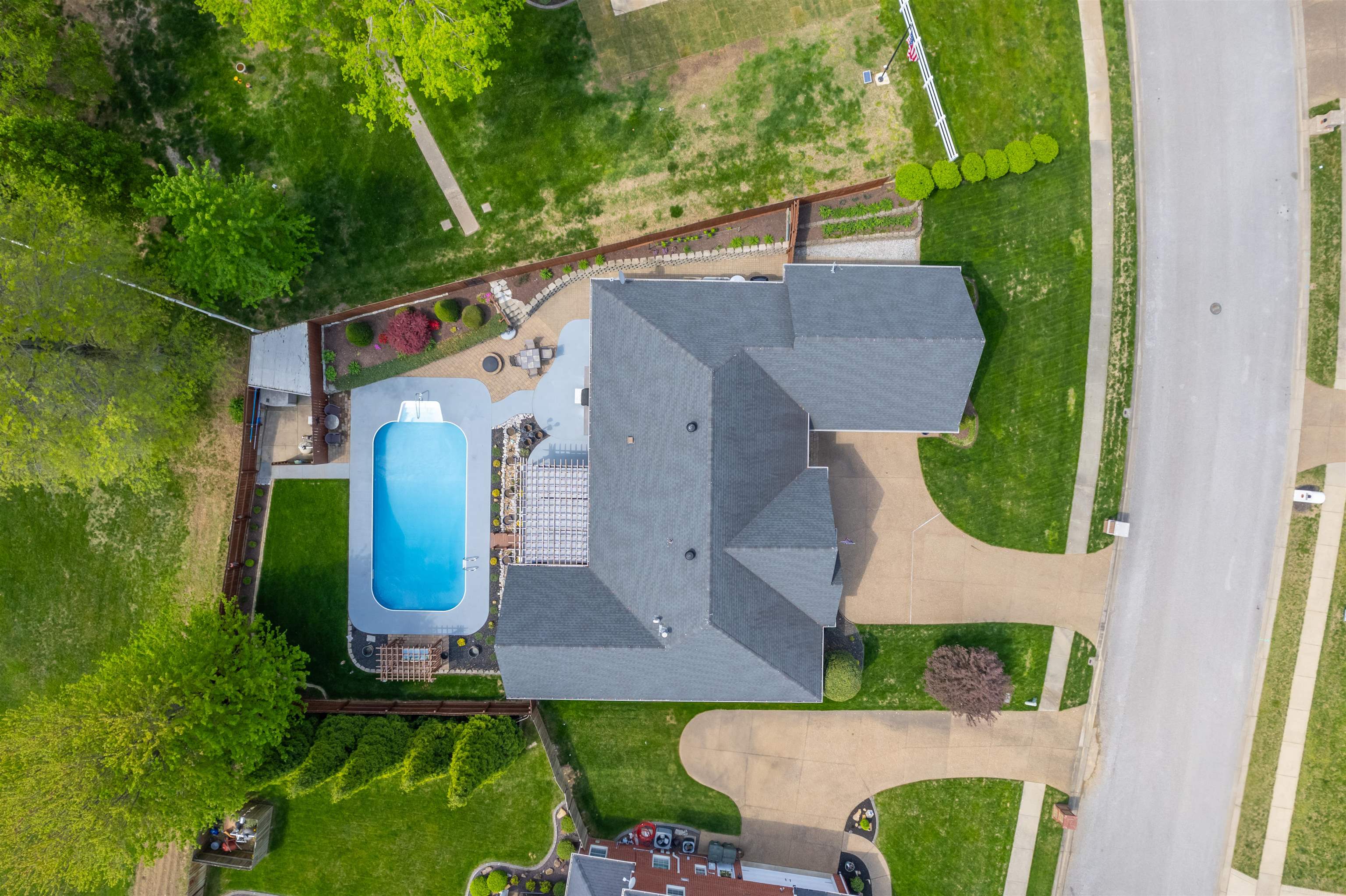 2426 Littlebrook Trail, Owensboro, Kentucky 42303, 3 Bedrooms Bedrooms, ,2 BathroomsBathrooms,Single Family Residence,For Sale,Littlebrook Trail,91996