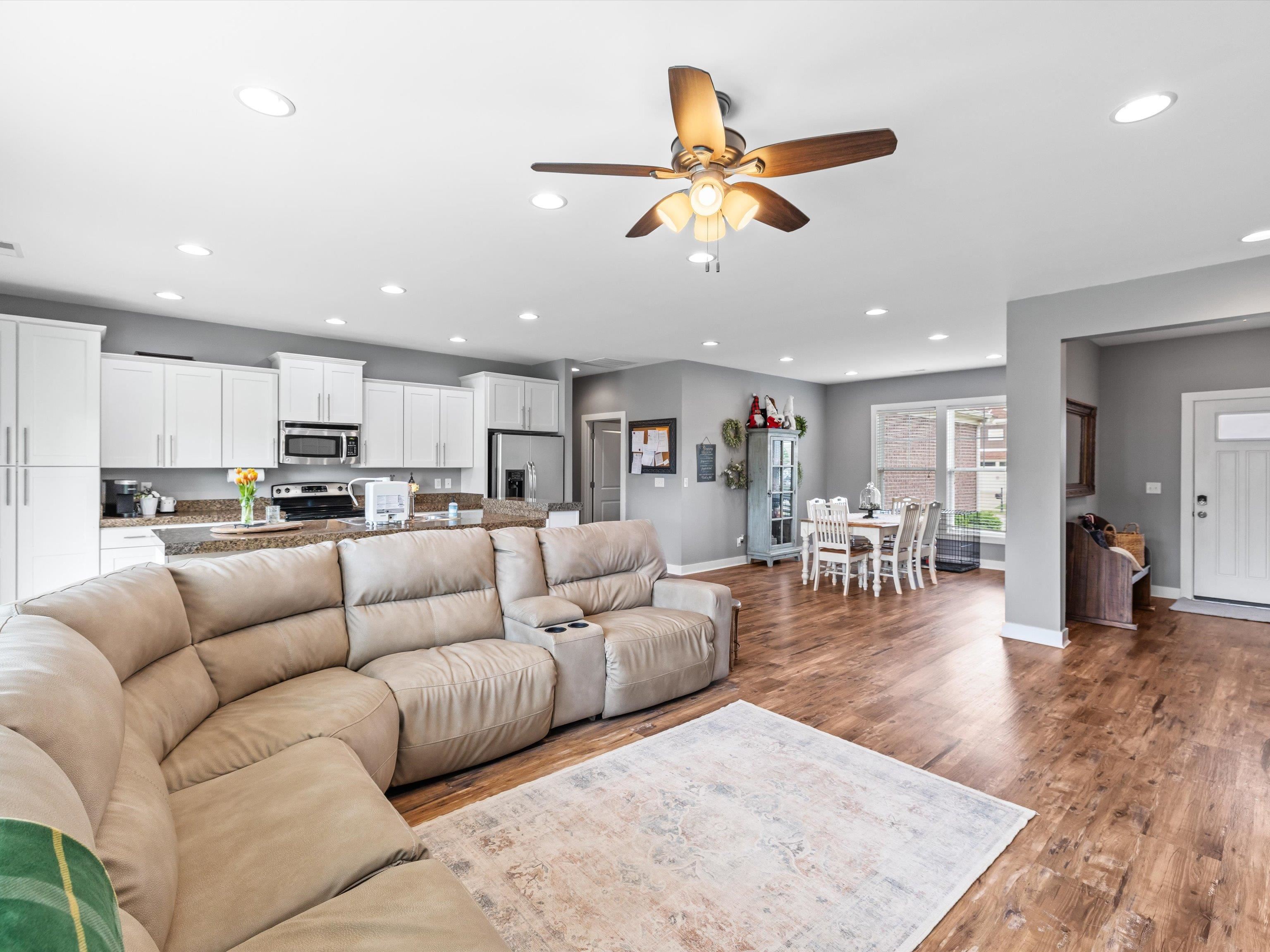 2236 Meadowhill Lane, Utica, Kentucky 42376, 3 Bedrooms Bedrooms, ,2 BathroomsBathrooms,Single Family Residence,For Sale,Meadowhill Lane,92001