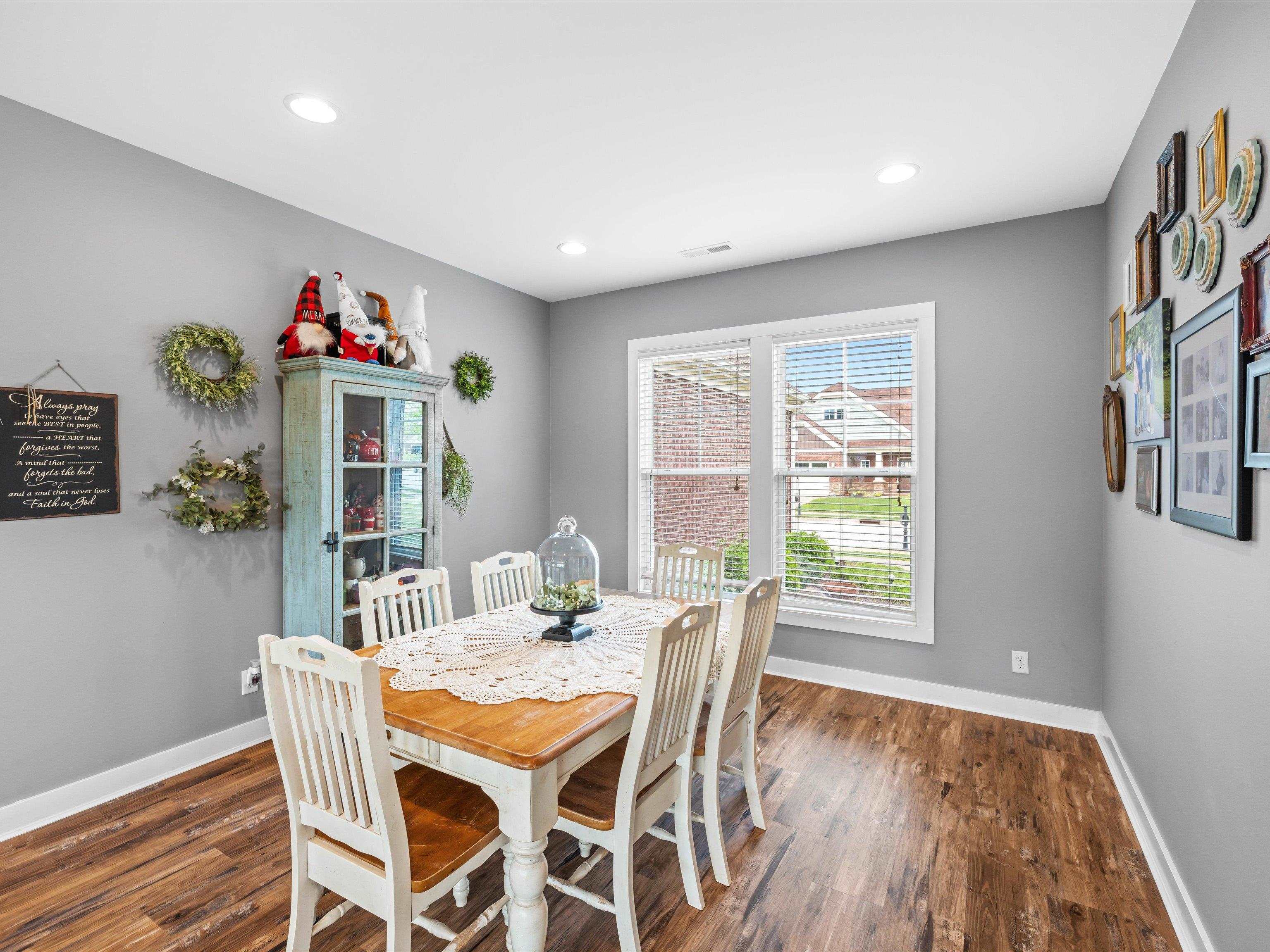 2236 Meadowhill Lane, Utica, Kentucky 42376, 3 Bedrooms Bedrooms, ,2 BathroomsBathrooms,Single Family Residence,For Sale,Meadowhill Lane,92001