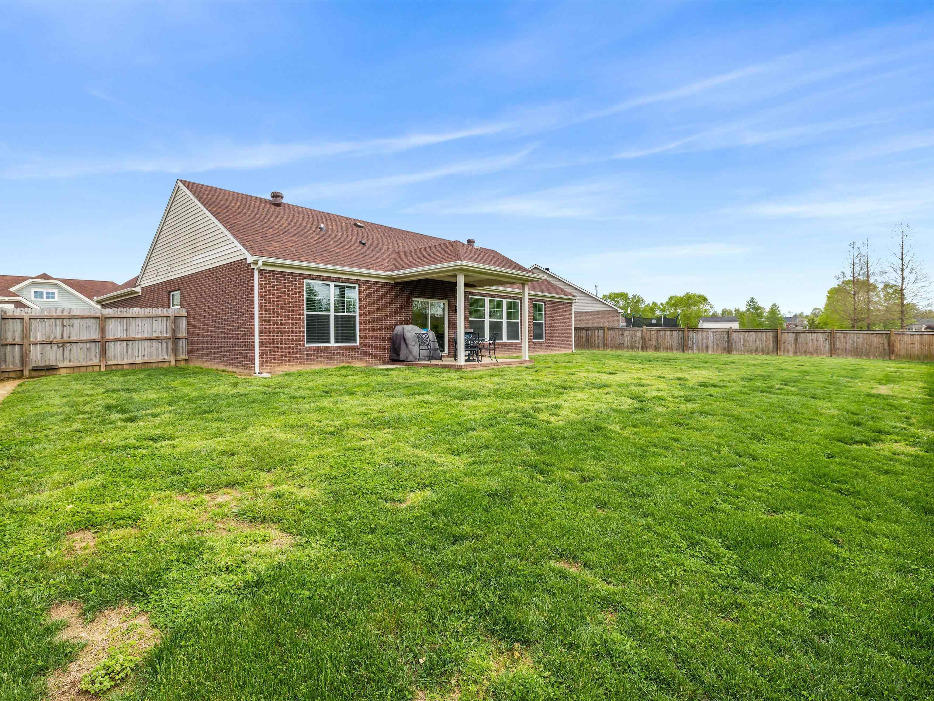 2236 Meadowhill Lane, Utica, Kentucky 42376, 3 Bedrooms Bedrooms, ,2 BathroomsBathrooms,Single Family Residence,For Sale,Meadowhill Lane,92001