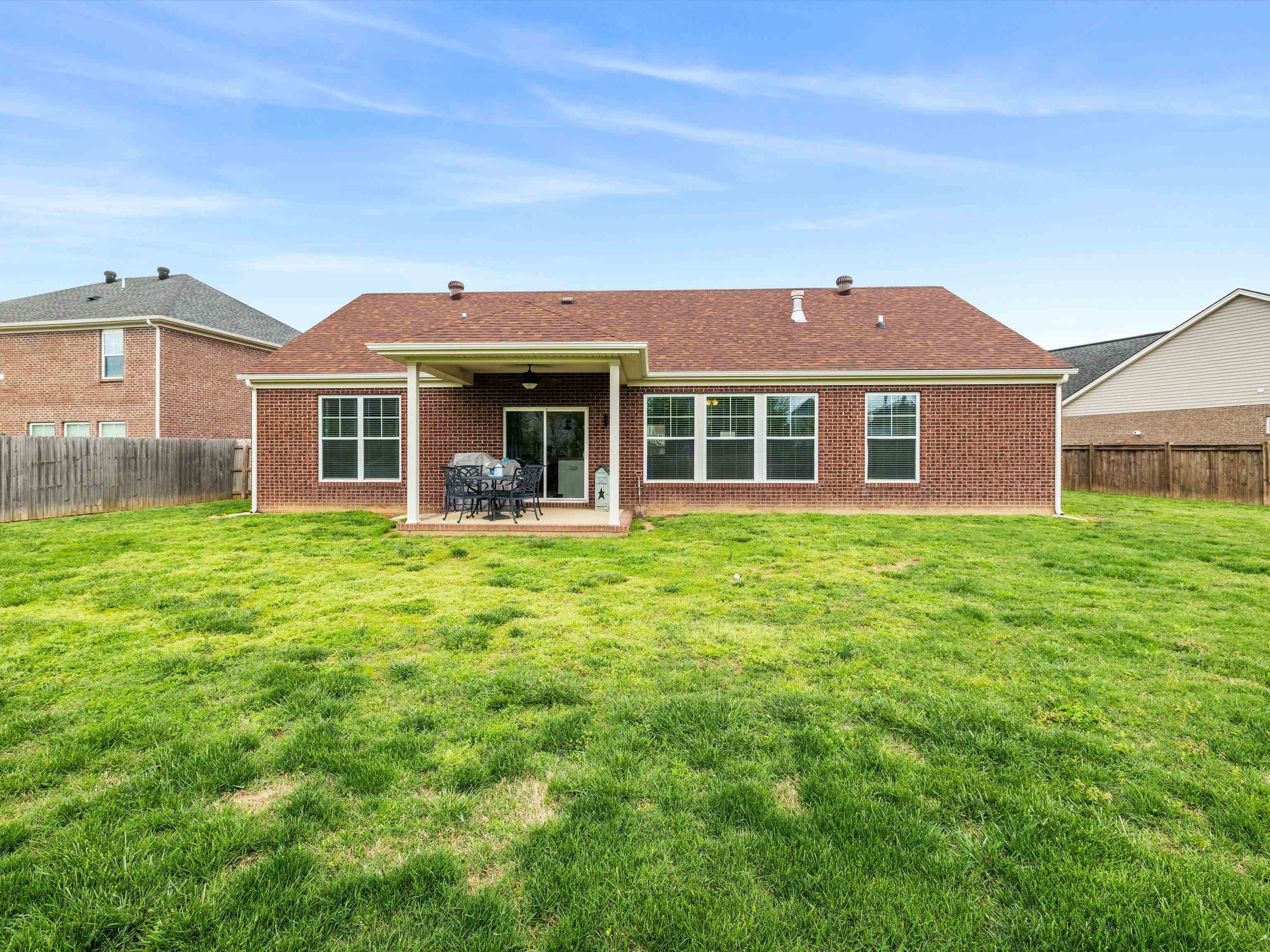2236 Meadowhill Lane, Utica, Kentucky 42376, 3 Bedrooms Bedrooms, ,2 BathroomsBathrooms,Single Family Residence,For Sale,Meadowhill Lane,92001