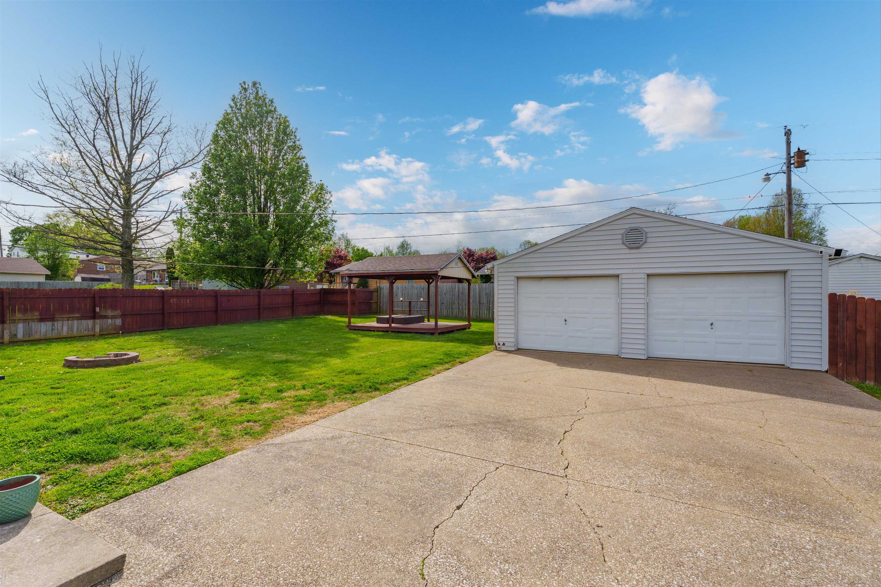 6144 Sutter Loop West, Owensboro, Kentucky 42303, 3 Bedrooms Bedrooms, ,1 BathroomBathrooms,Single Family Residence,For Sale,Sutter Loop West,92003