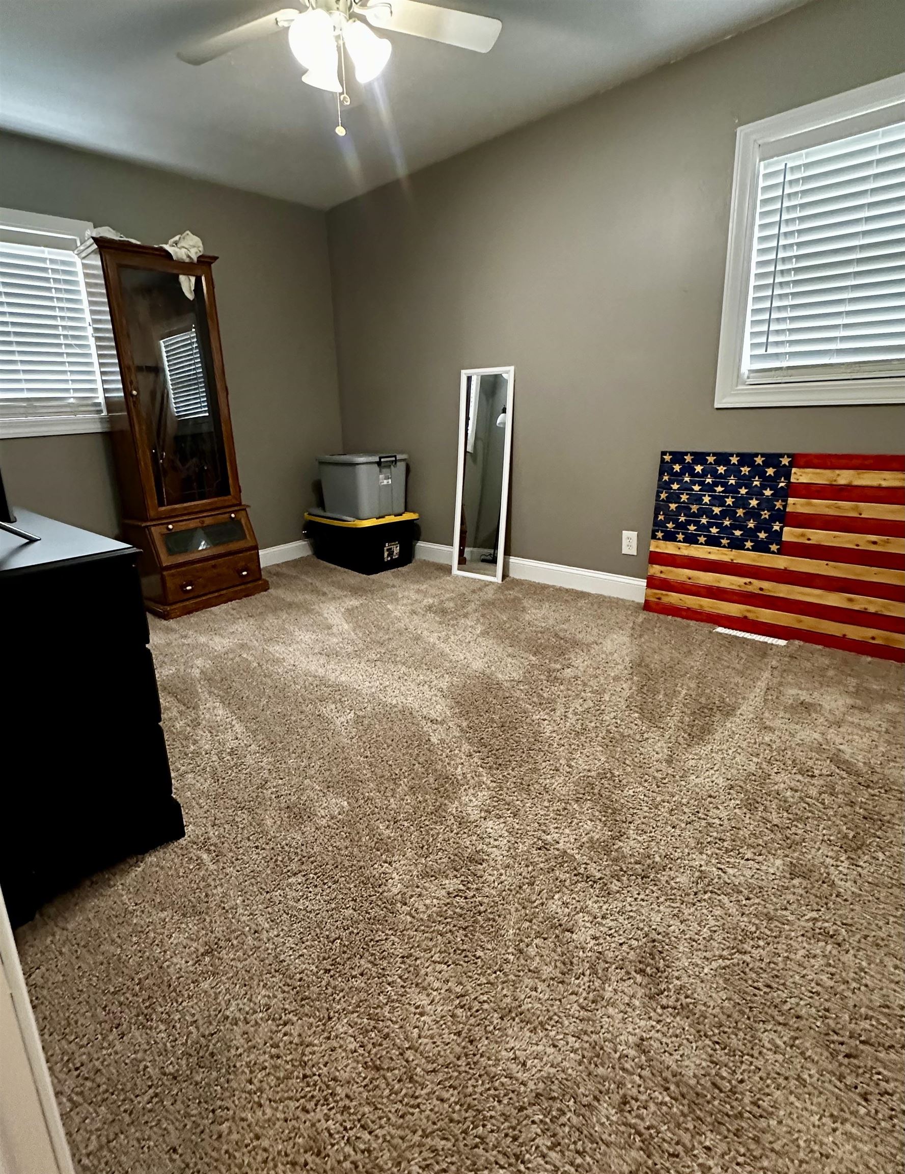 2213 Boarman Drive, Owensboro, Kentucky 42301, 3 Bedrooms Bedrooms, ,1 BathroomBathrooms,Single Family Residence,For Sale,Boarman Drive,92005