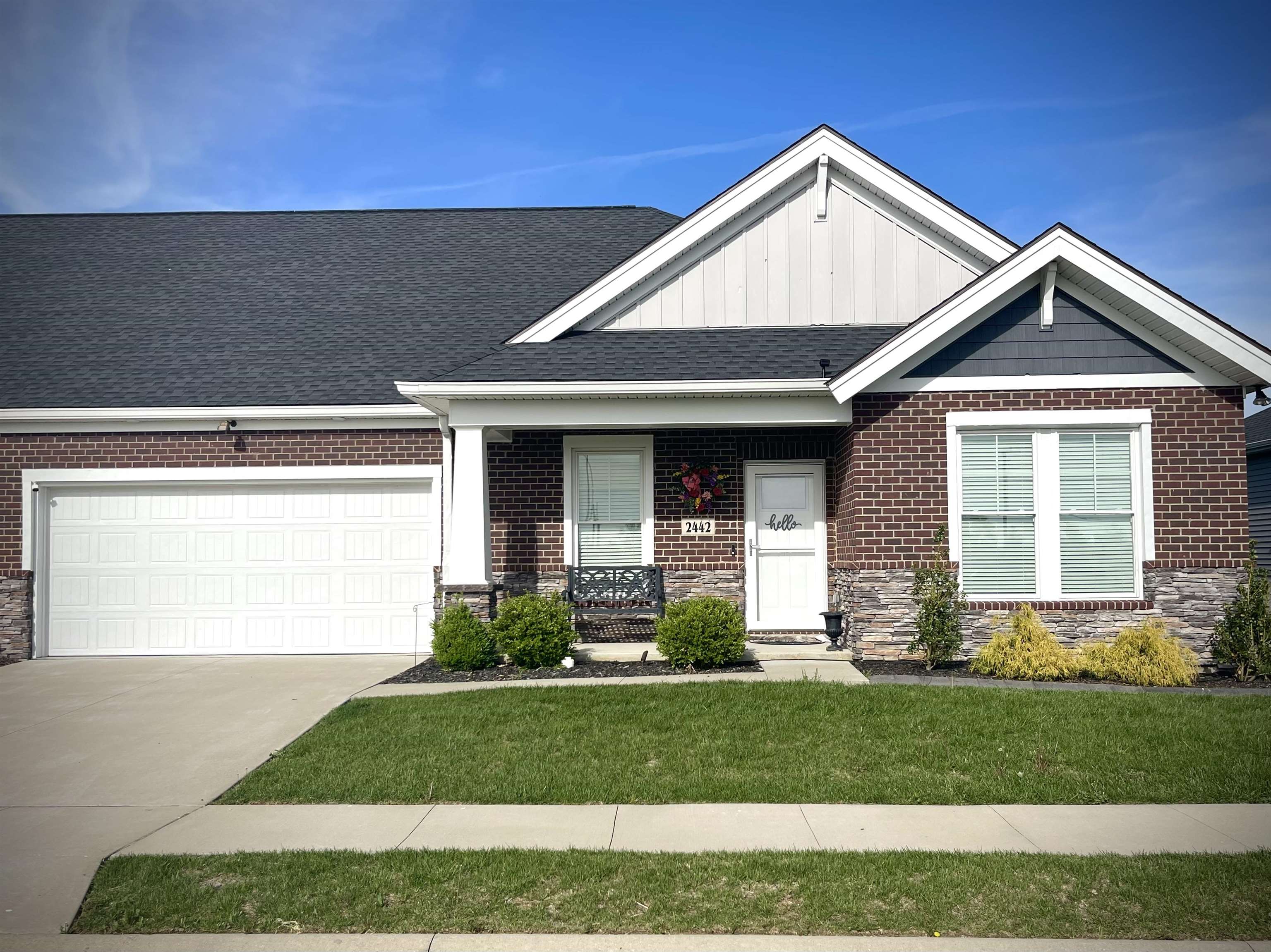 2442 Watson Circle, Owensboro, Kentucky 42301, 2 Bedrooms Bedrooms, ,2 BathroomsBathrooms,Single Family Residence,For Sale,Watson Circle,92011
