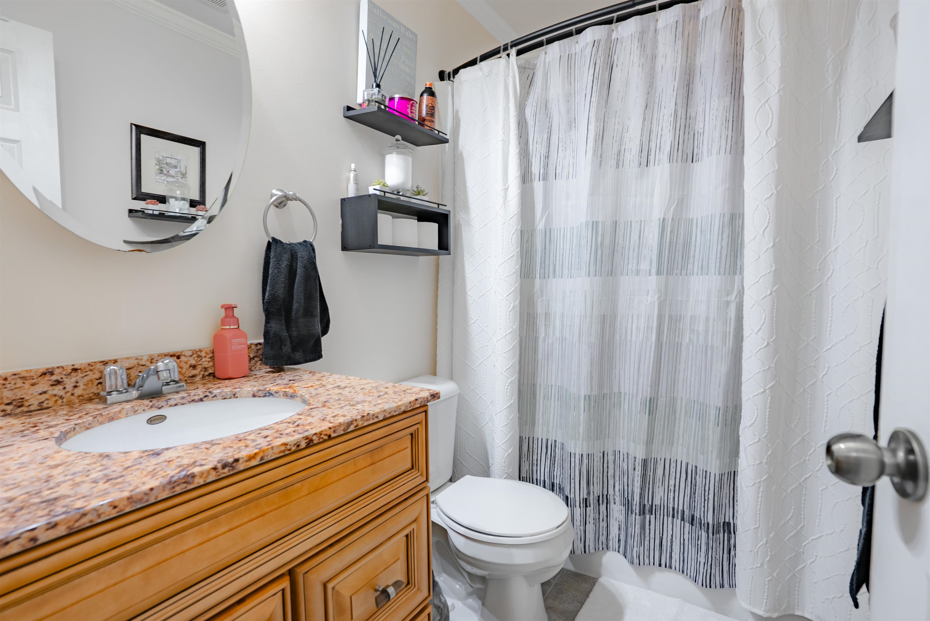 6644 Yorktown Court, NEWBURGH, Indiana 47630, 4 Bedrooms Bedrooms, ,2 BathroomsBathrooms,Single Family Residence,For Sale,Yorktown Court,92020