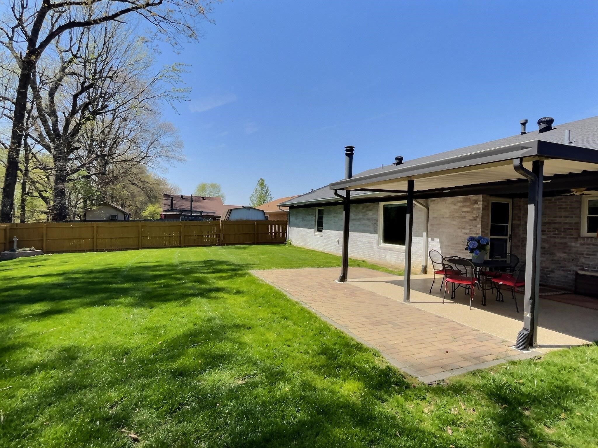 3924 Bordeaux Loop South, Owensboro, Kentucky 42303, 3 Bedrooms Bedrooms, ,2 BathroomsBathrooms,Single Family Residence,For Sale,Bordeaux Loop South,92025