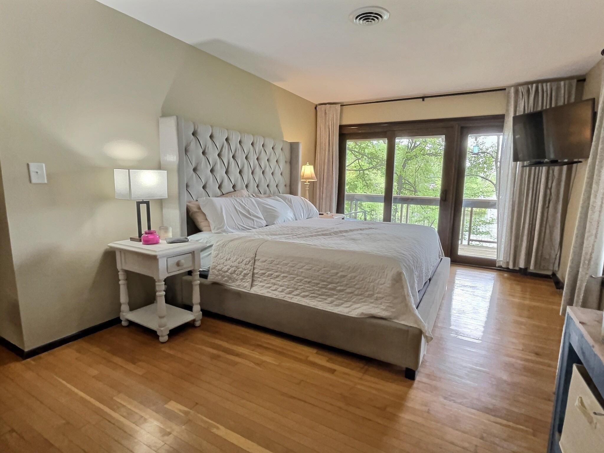 868 Pleasure Point West, Maceo, Kentucky 42355, 5 Bedrooms Bedrooms, ,3 BathroomsBathrooms,Single Family Residence,For Sale,Pleasure Point West,92028