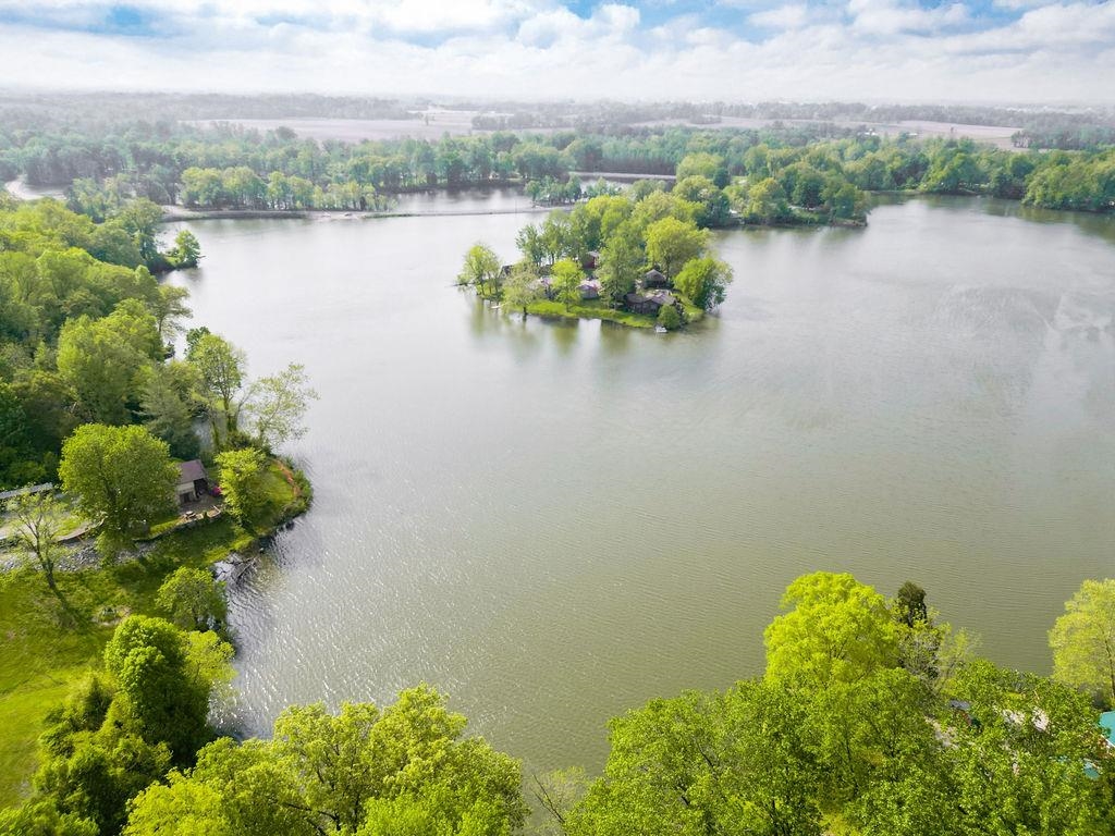 868 Pleasure Point West, Maceo, Kentucky 42355, 5 Bedrooms Bedrooms, ,3 BathroomsBathrooms,Single Family Residence,For Sale,Pleasure Point West,92028