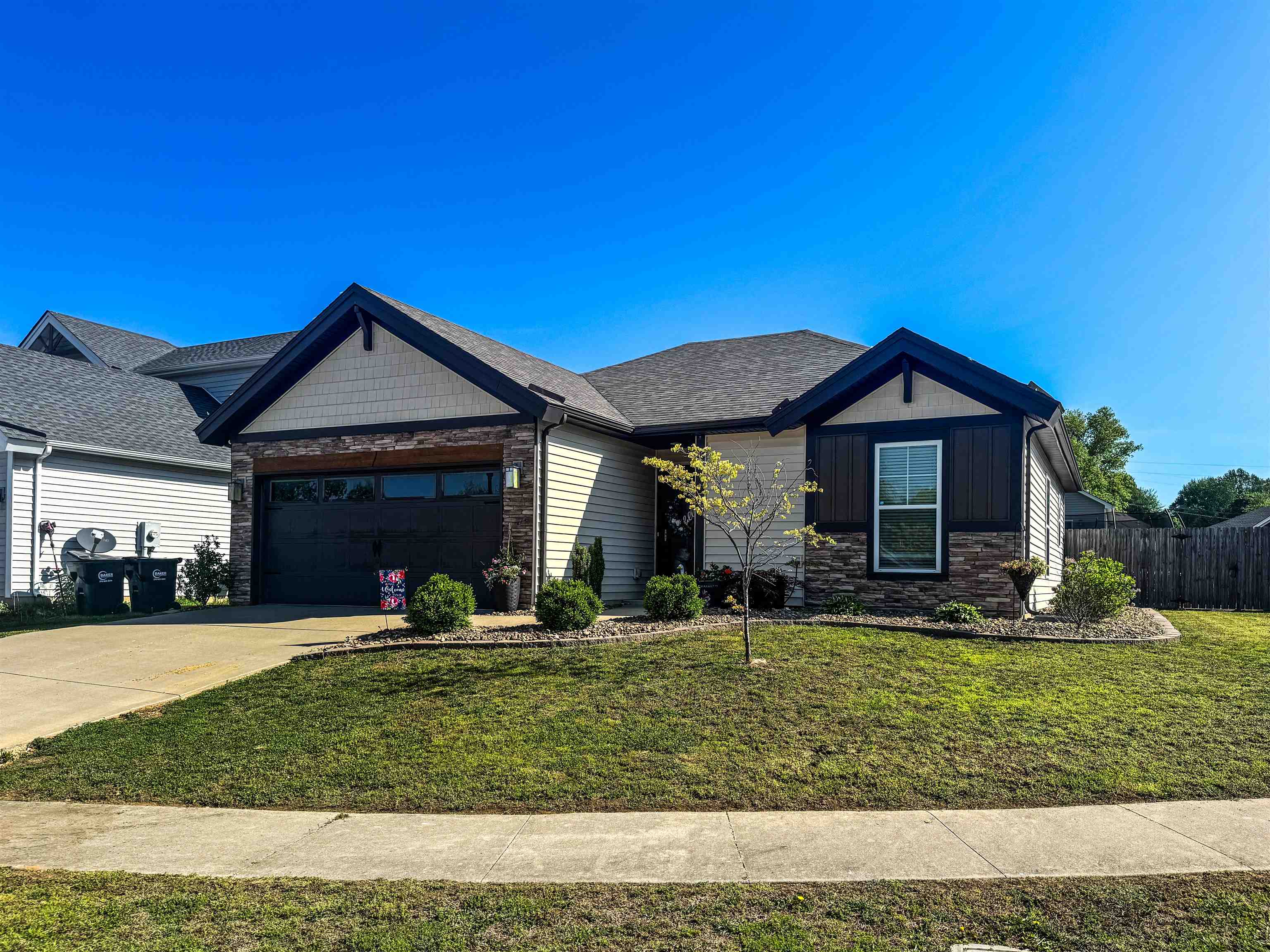 6431 Autumn Valley Trce, Utica, Kentucky 42376, 3 Bedrooms Bedrooms, ,2 BathroomsBathrooms,Single Family Residence,For Sale,Autumn Valley Trce,92031