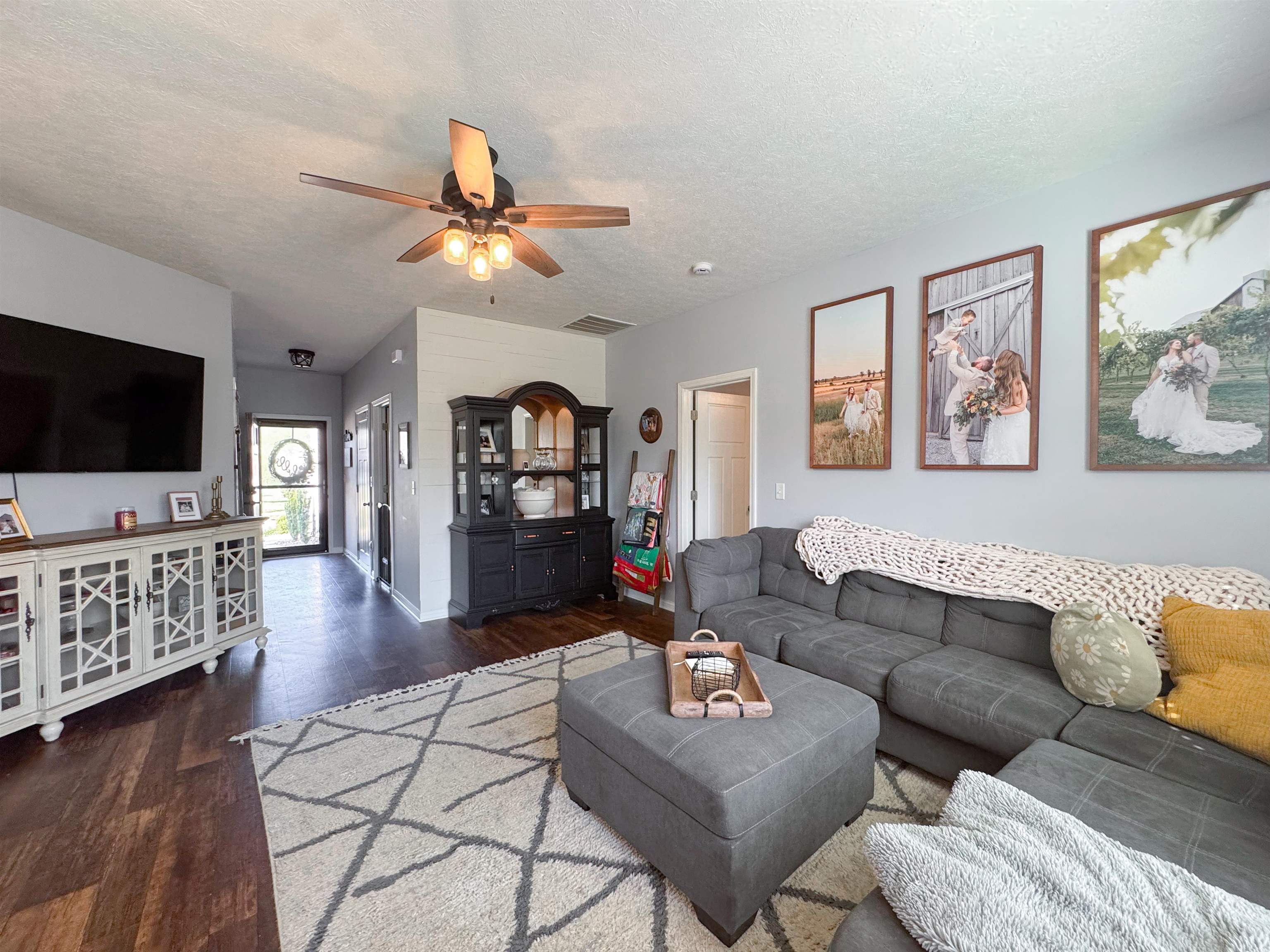 6431 Autumn Valley Trce, Utica, Kentucky 42376, 3 Bedrooms Bedrooms, ,2 BathroomsBathrooms,Single Family Residence,For Sale,Autumn Valley Trce,92031