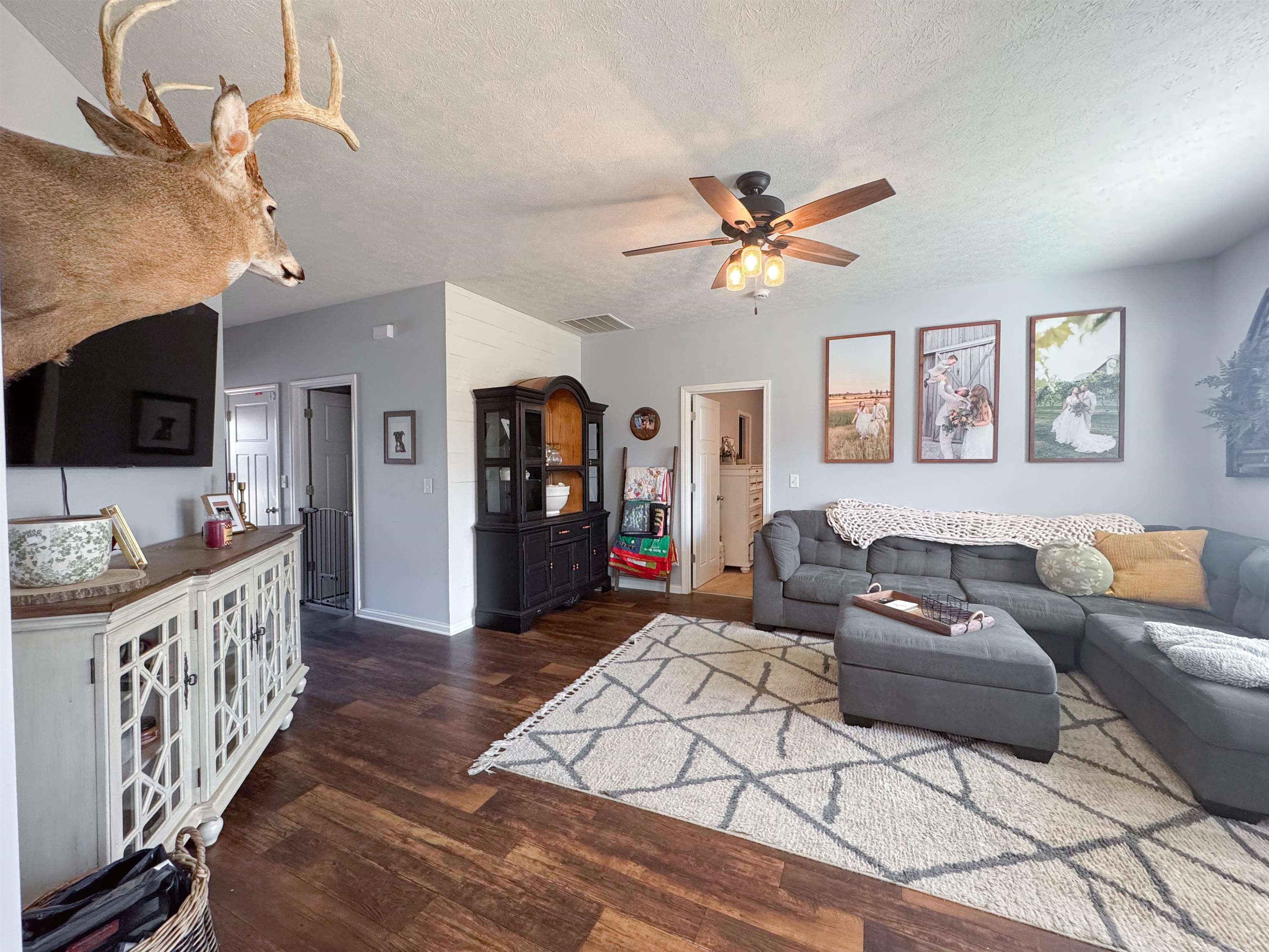 6431 Autumn Valley Trce, Utica, Kentucky 42376, 3 Bedrooms Bedrooms, ,2 BathroomsBathrooms,Single Family Residence,For Sale,Autumn Valley Trce,92031