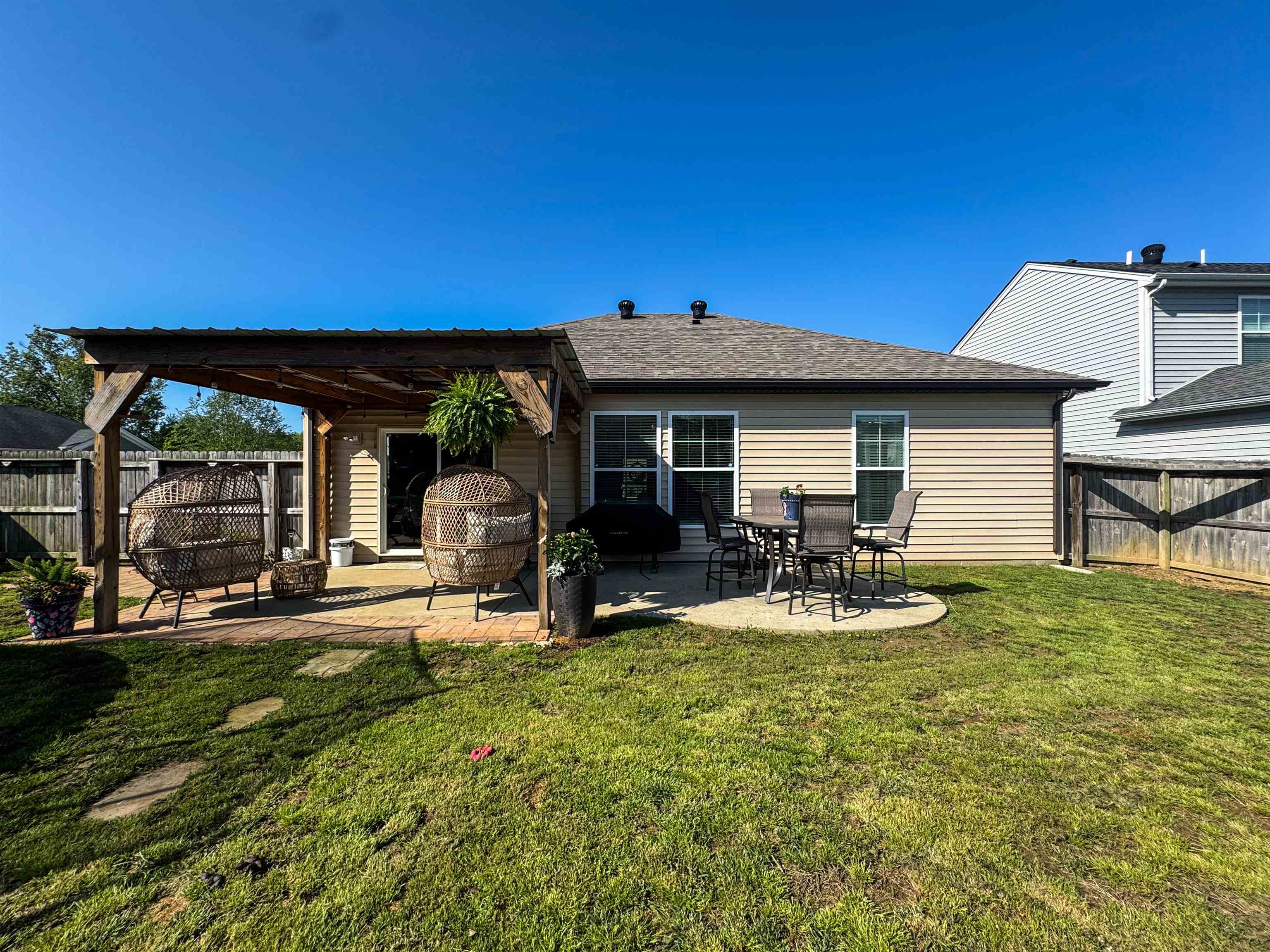 6431 Autumn Valley Trce, Utica, Kentucky 42376, 3 Bedrooms Bedrooms, ,2 BathroomsBathrooms,Single Family Residence,For Sale,Autumn Valley Trce,92031